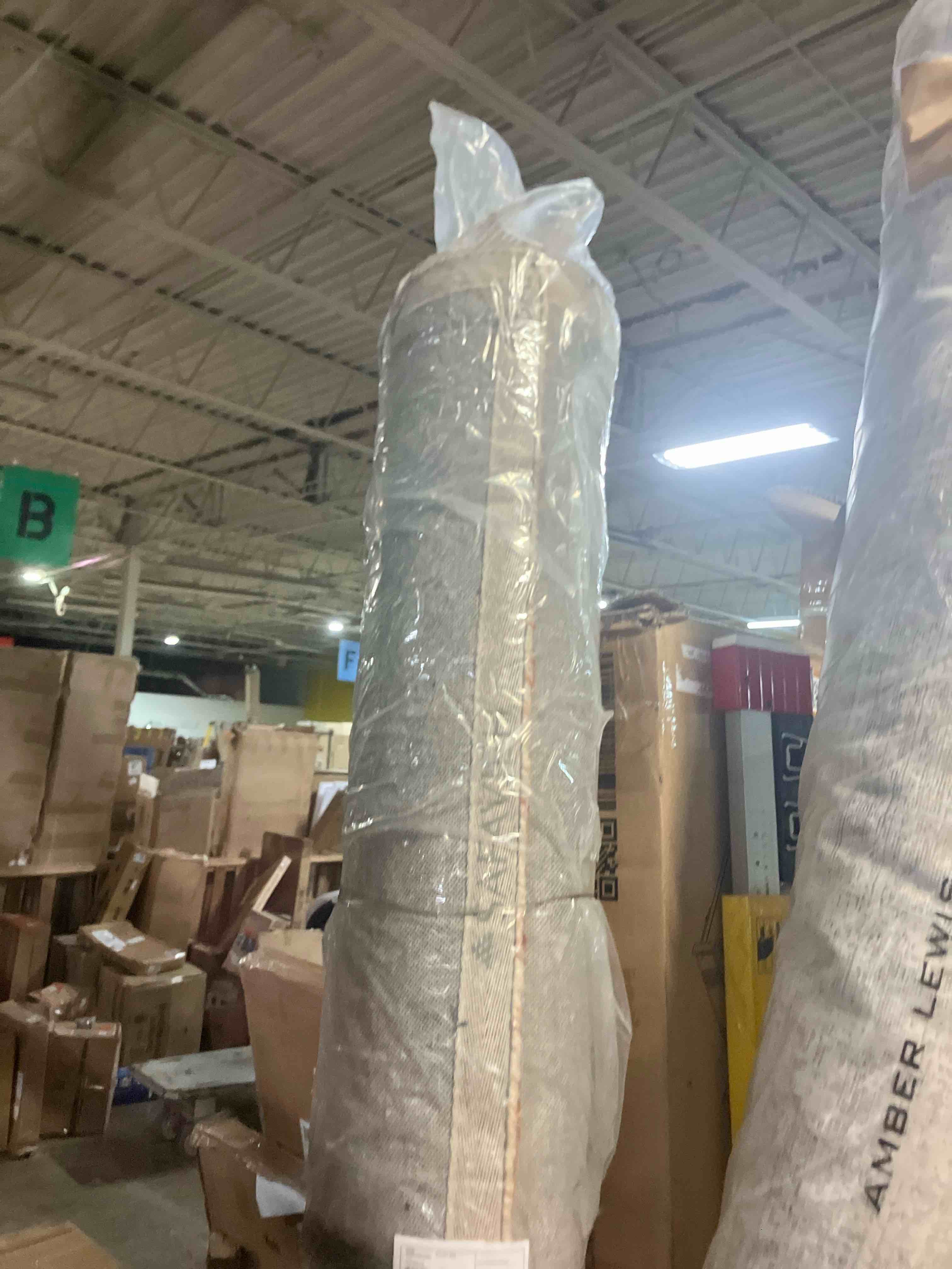 https://s3.amazonaws.com/lotting-images-prod/phillipi/GRA0382202_1759952780690.jpeg