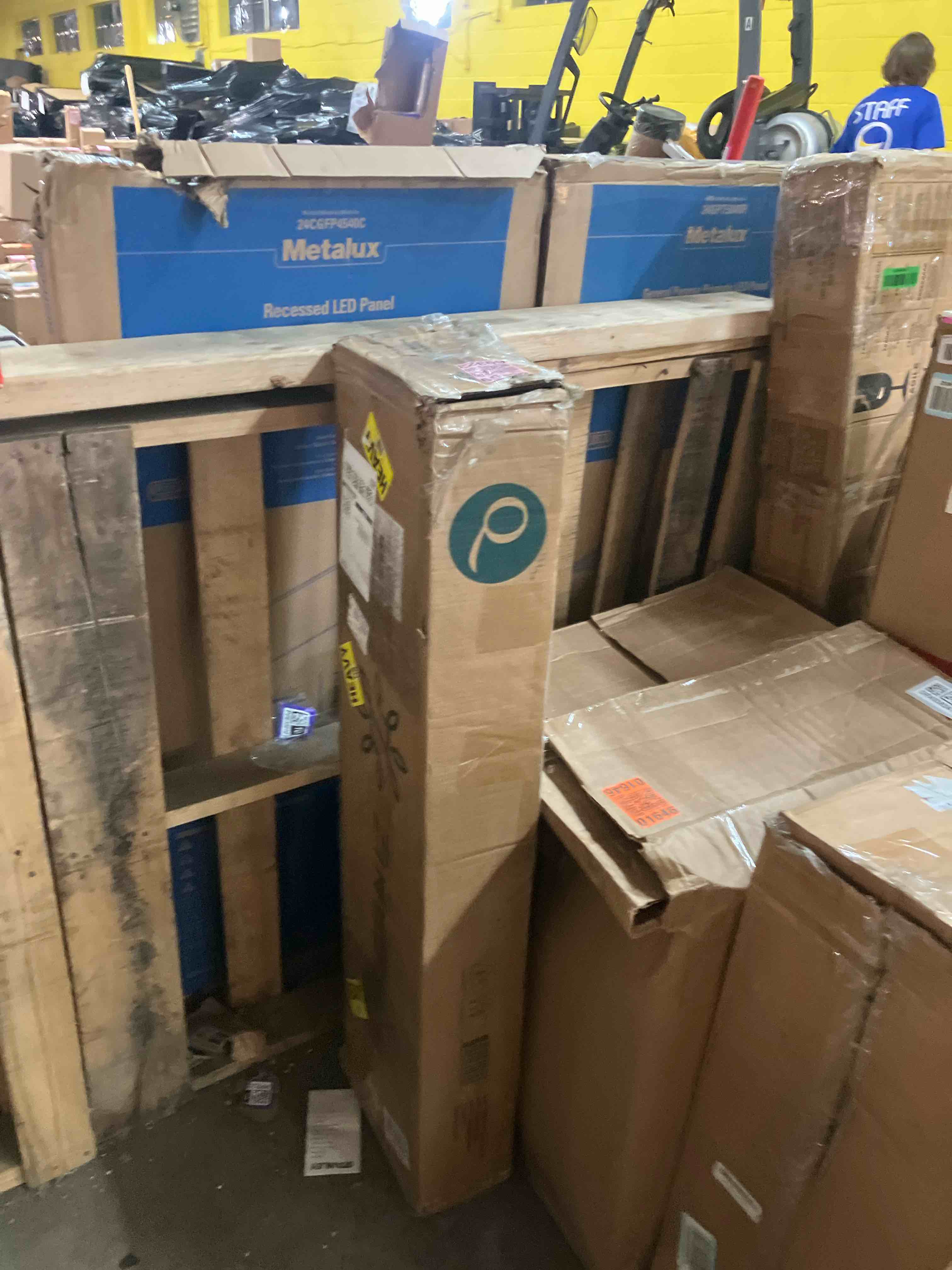 https://s3.amazonaws.com/lotting-images-prod/phillipi/GRA0382402_1756130659511.jpeg