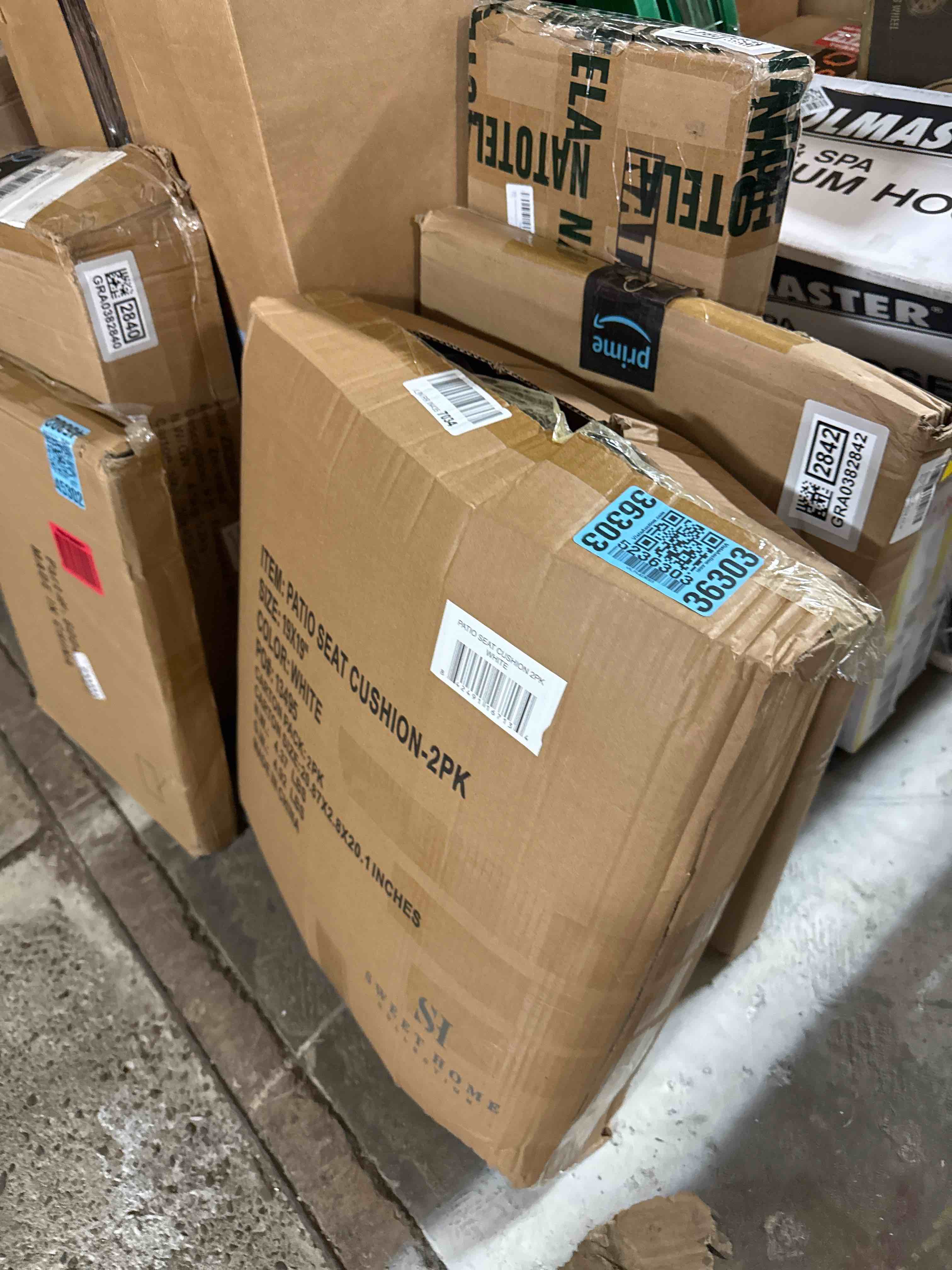 https://s3.amazonaws.com/lotting-images-prod/phillipi/GRA0382839_1754064042768.jpeg
