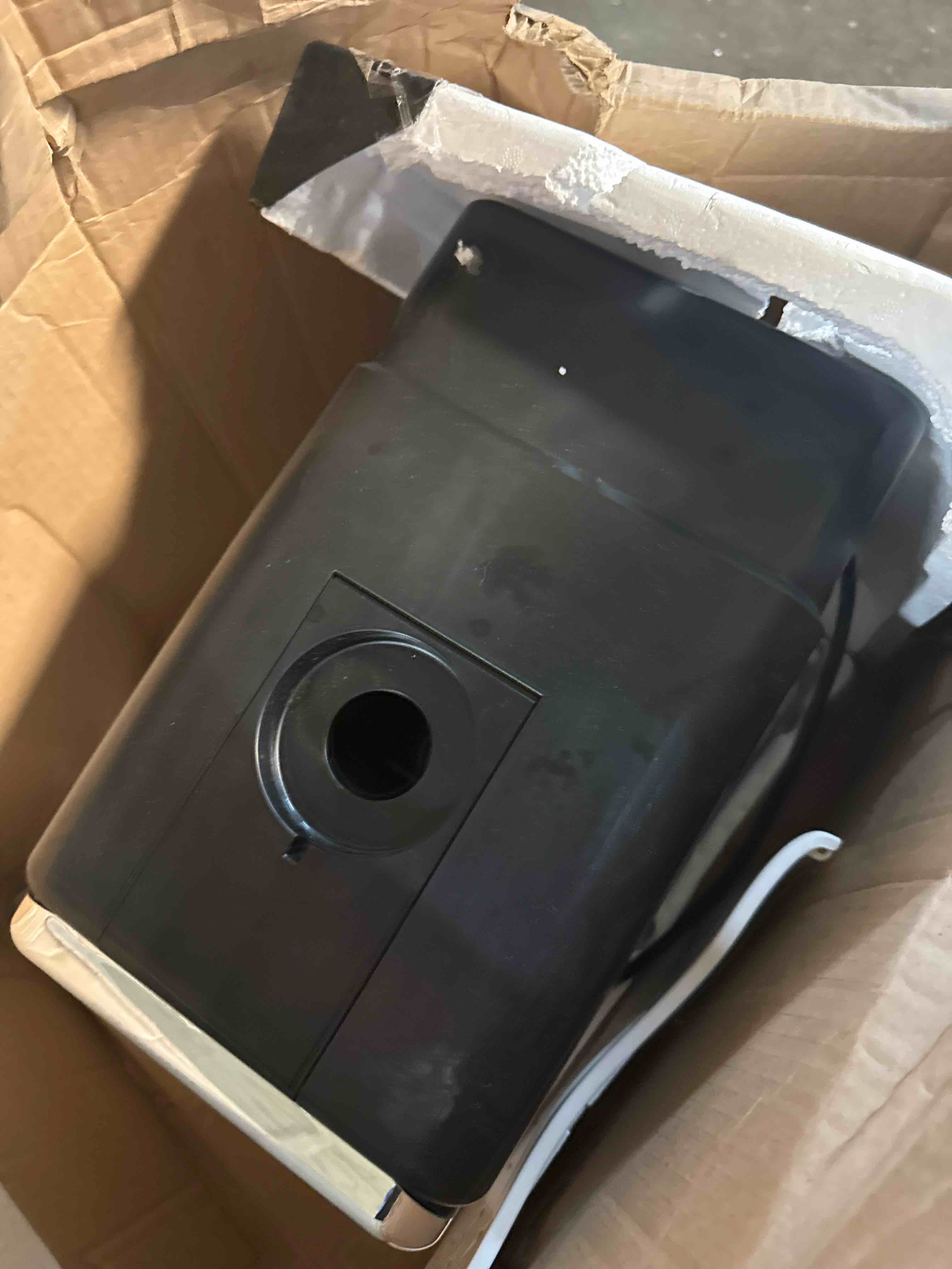 https://s3.amazonaws.com/lotting-images-prod/phillipi/GRA0382976_1753800724784.jpeg