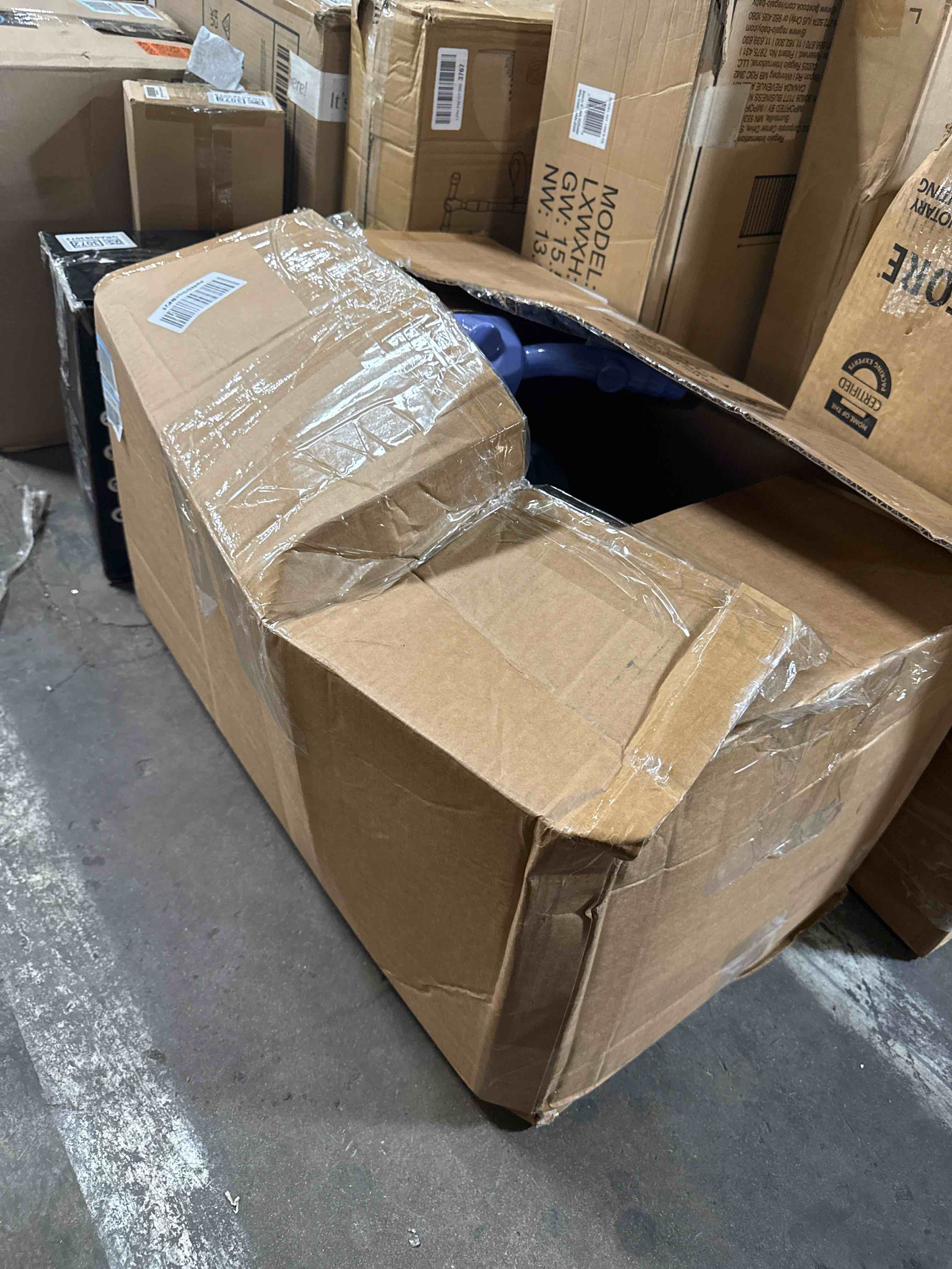 https://s3.amazonaws.com/lotting-images-prod/phillipi/GRA0383070_1753376357861.jpeg