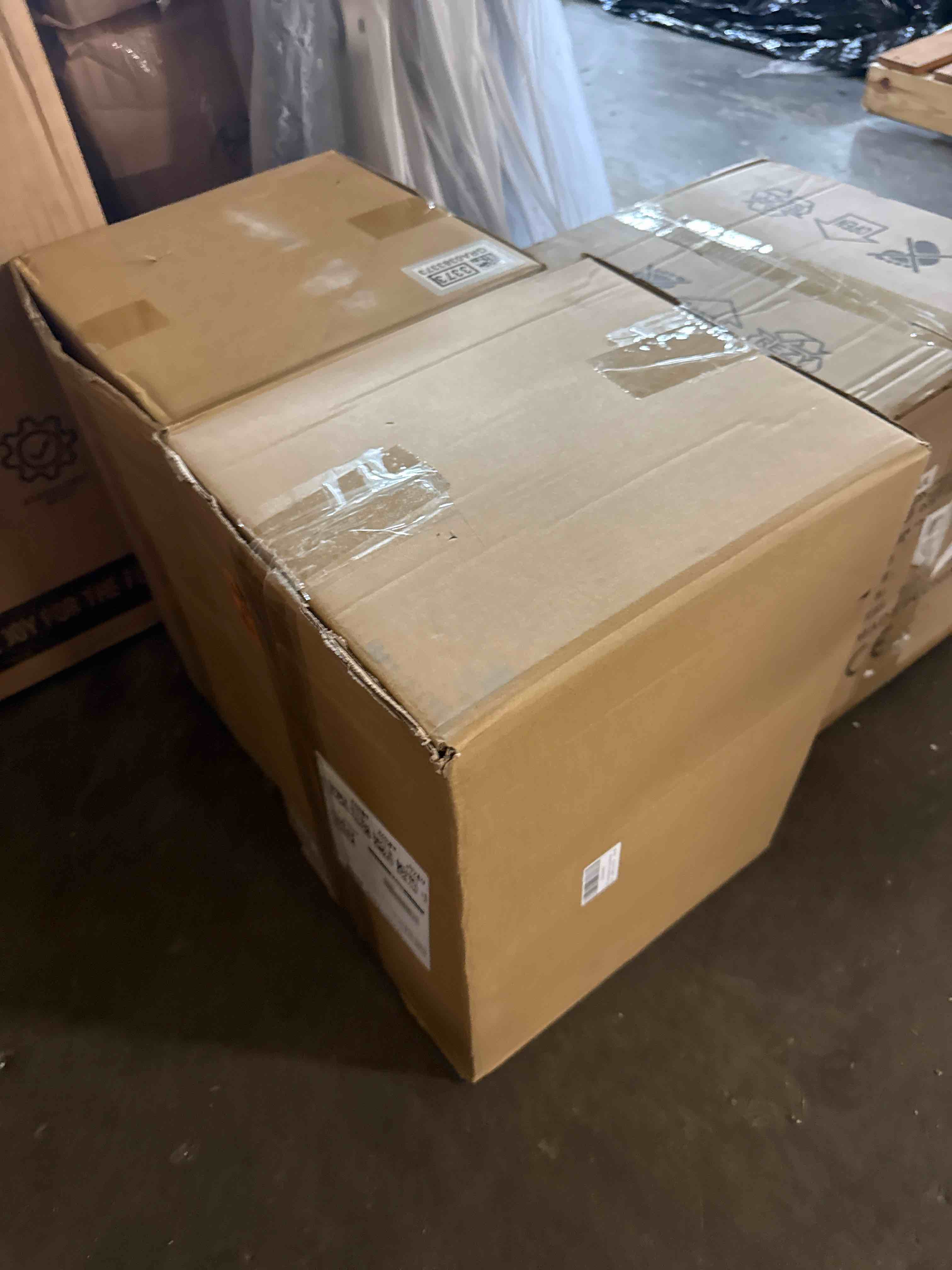 https://s3.amazonaws.com/lotting-images-prod/phillipi/GRA0383372_1752588341542.jpeg