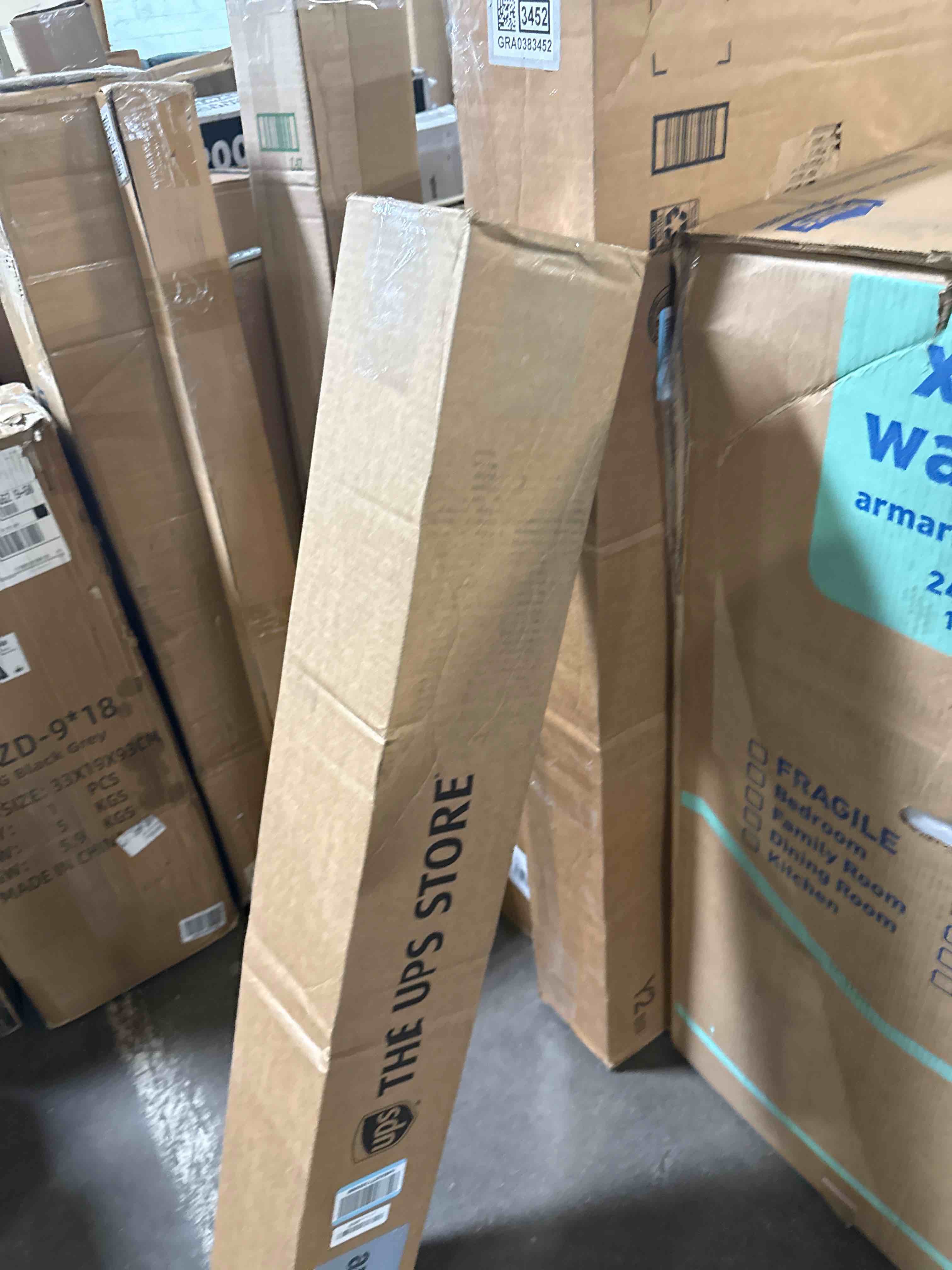 https://s3.amazonaws.com/lotting-images-prod/phillipi/GRA0383435_1752004110461.jpeg