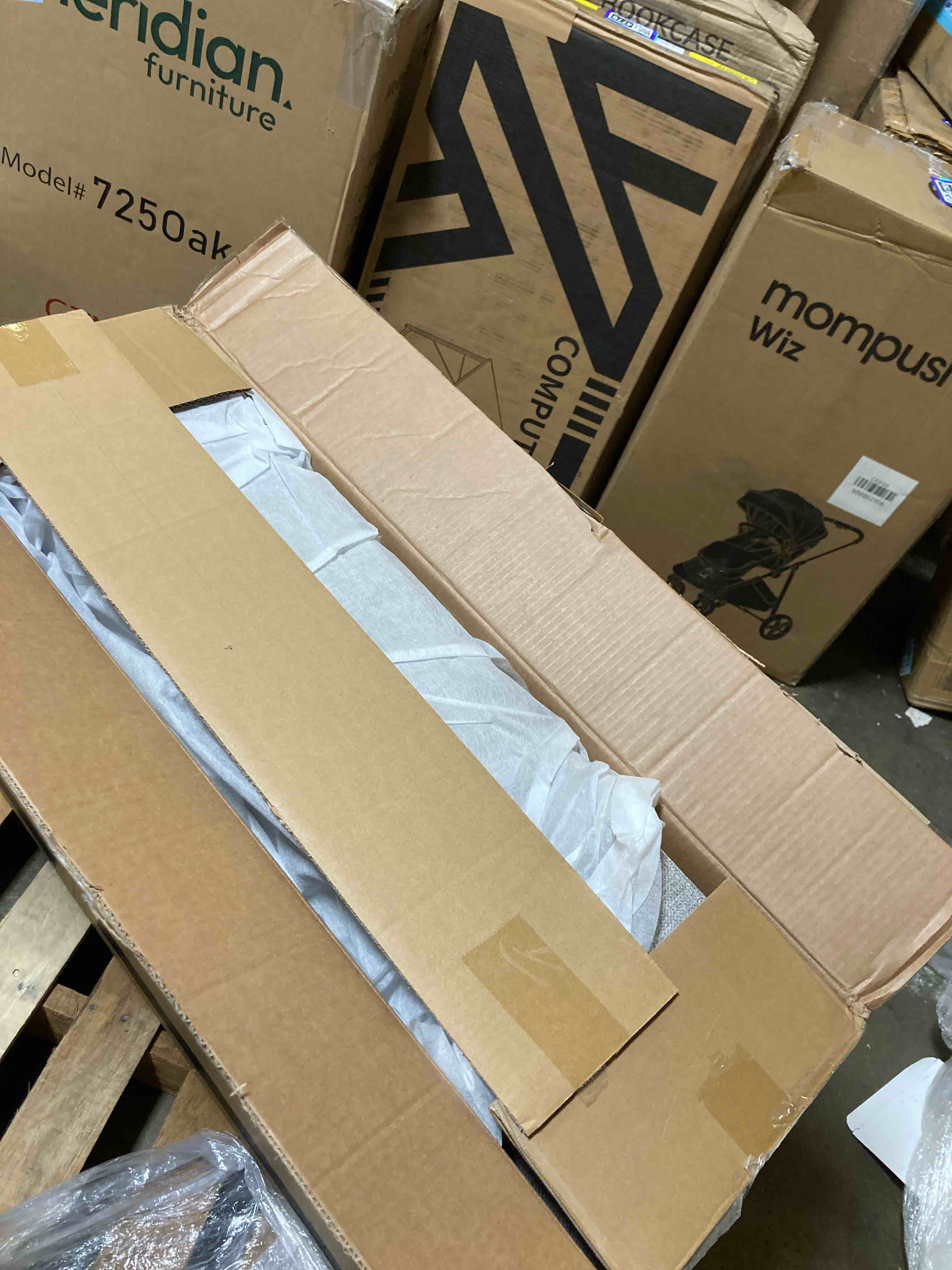 https://s3.amazonaws.com/lotting-images-prod/phillipi/GRA0383543_1750968077167.jpeg