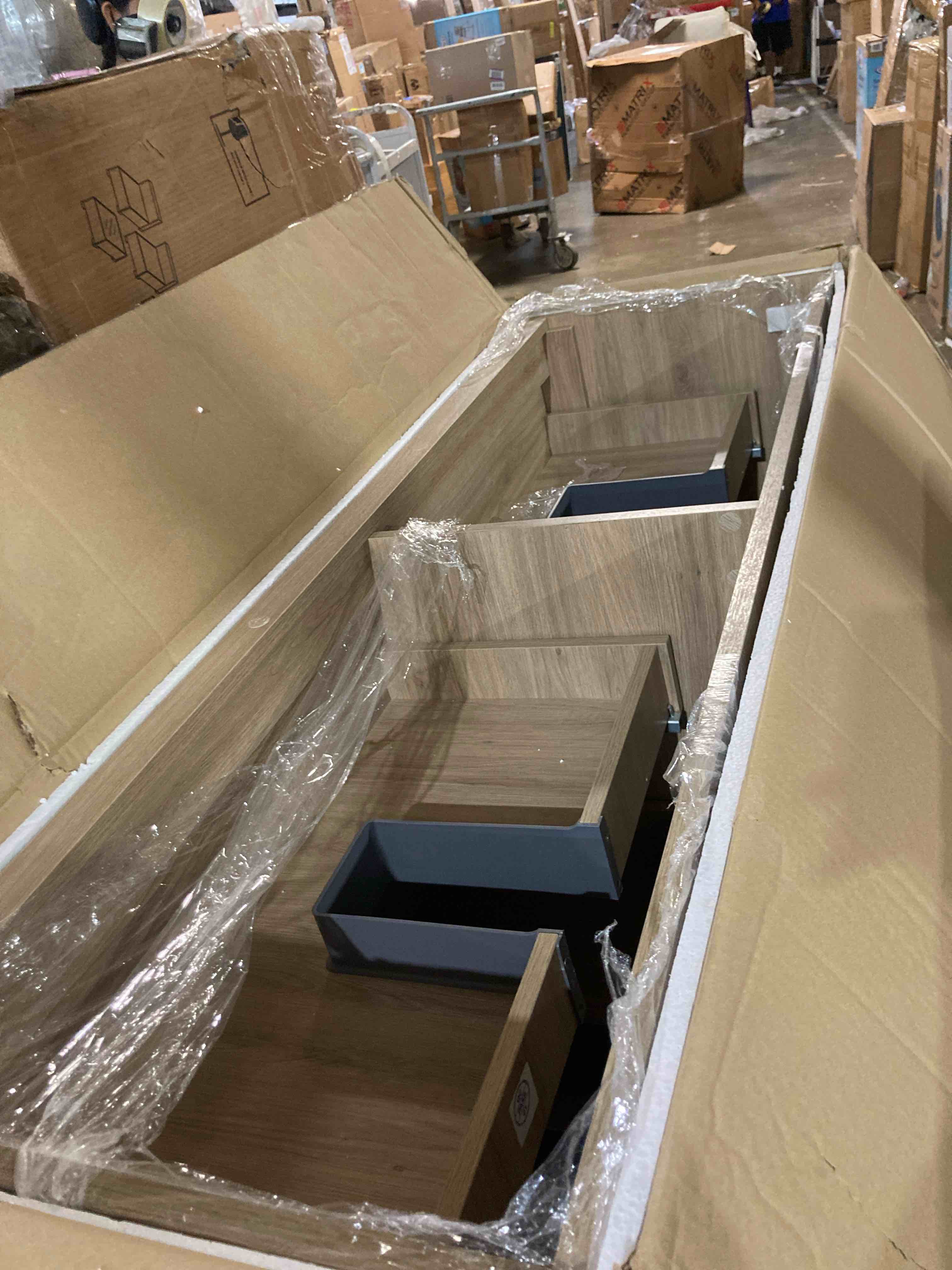 https://s3.amazonaws.com/lotting-images-prod/phillipi/GRA0383575_1750957916695.jpeg