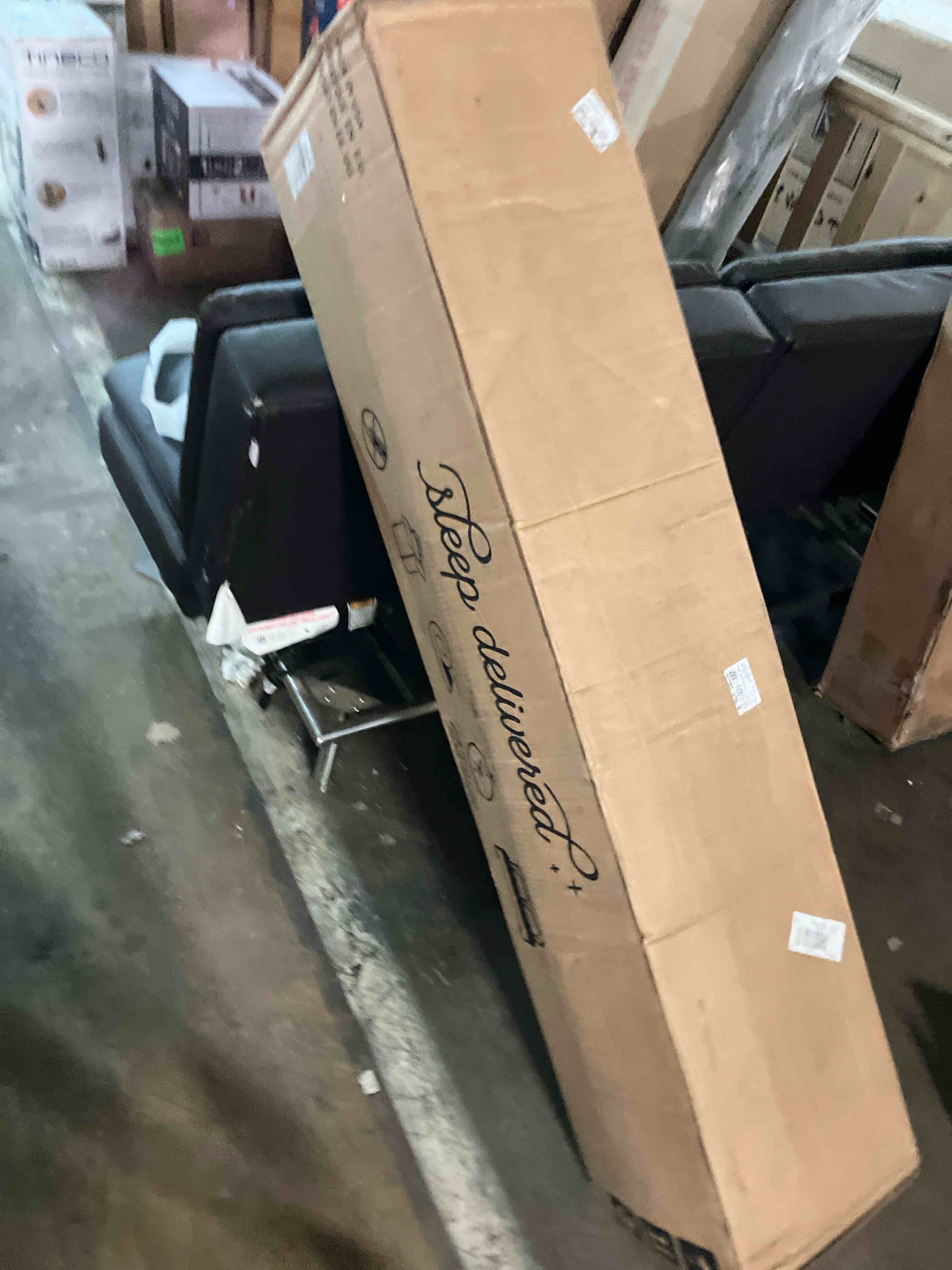 https://s3.amazonaws.com/lotting-images-prod/phillipi/GRA0384496_1746547115708.jpeg