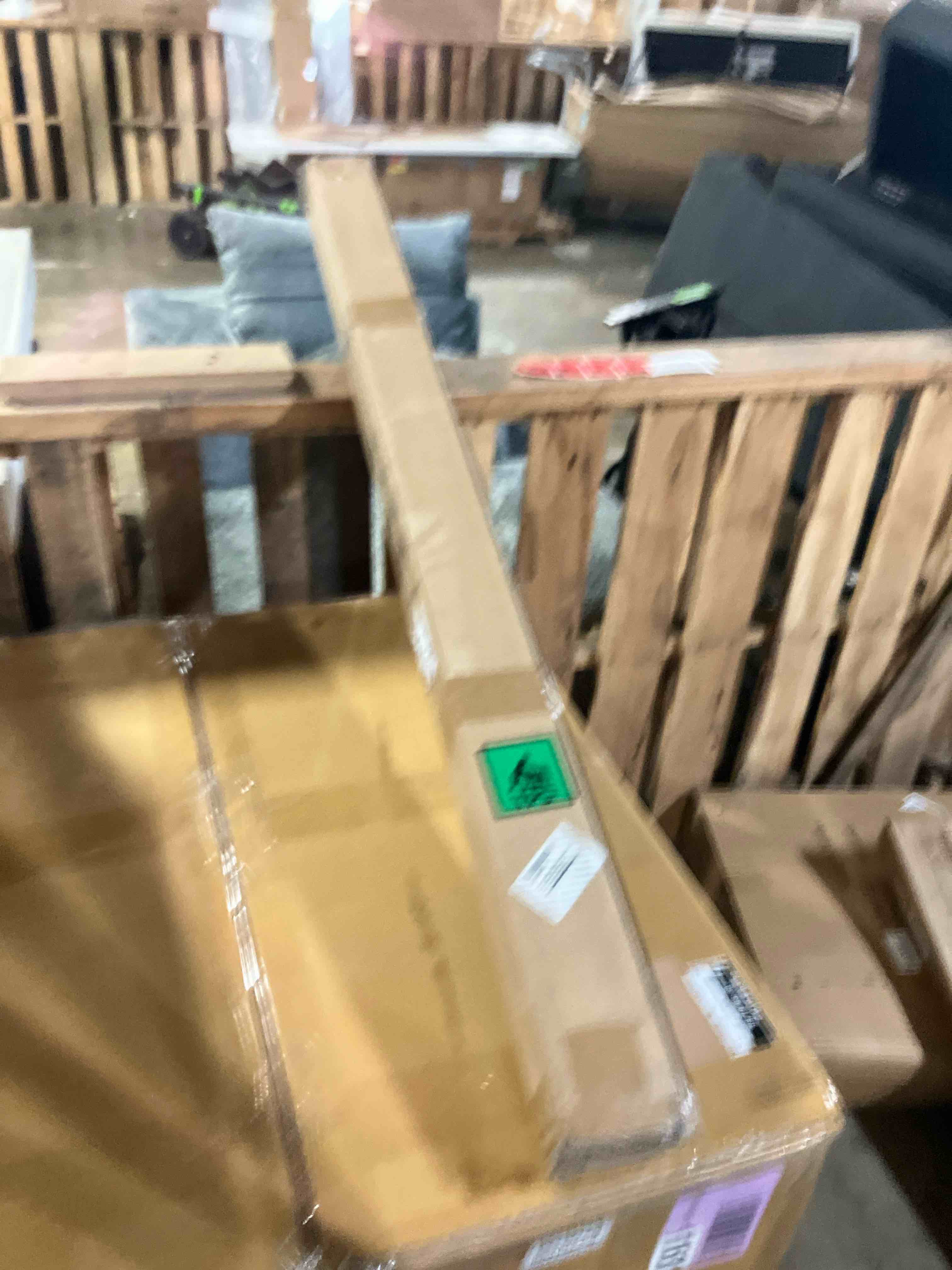 https://s3.amazonaws.com/lotting-images-prod/phillipi/GRA0384747_1746202944886.jpeg