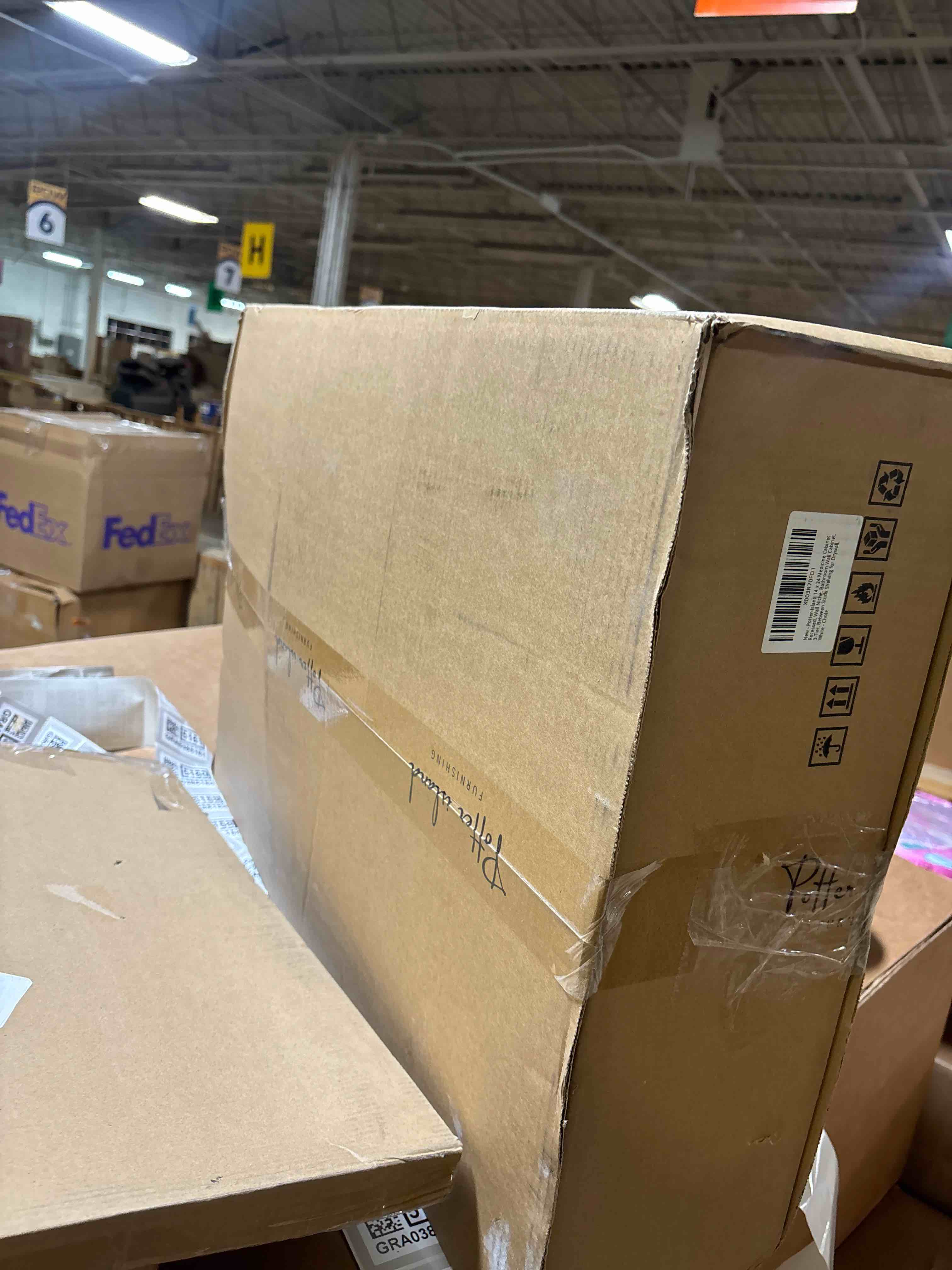 https://s3.amazonaws.com/lotting-images-prod/phillipi/GRA0385188_1745935049655.jpeg