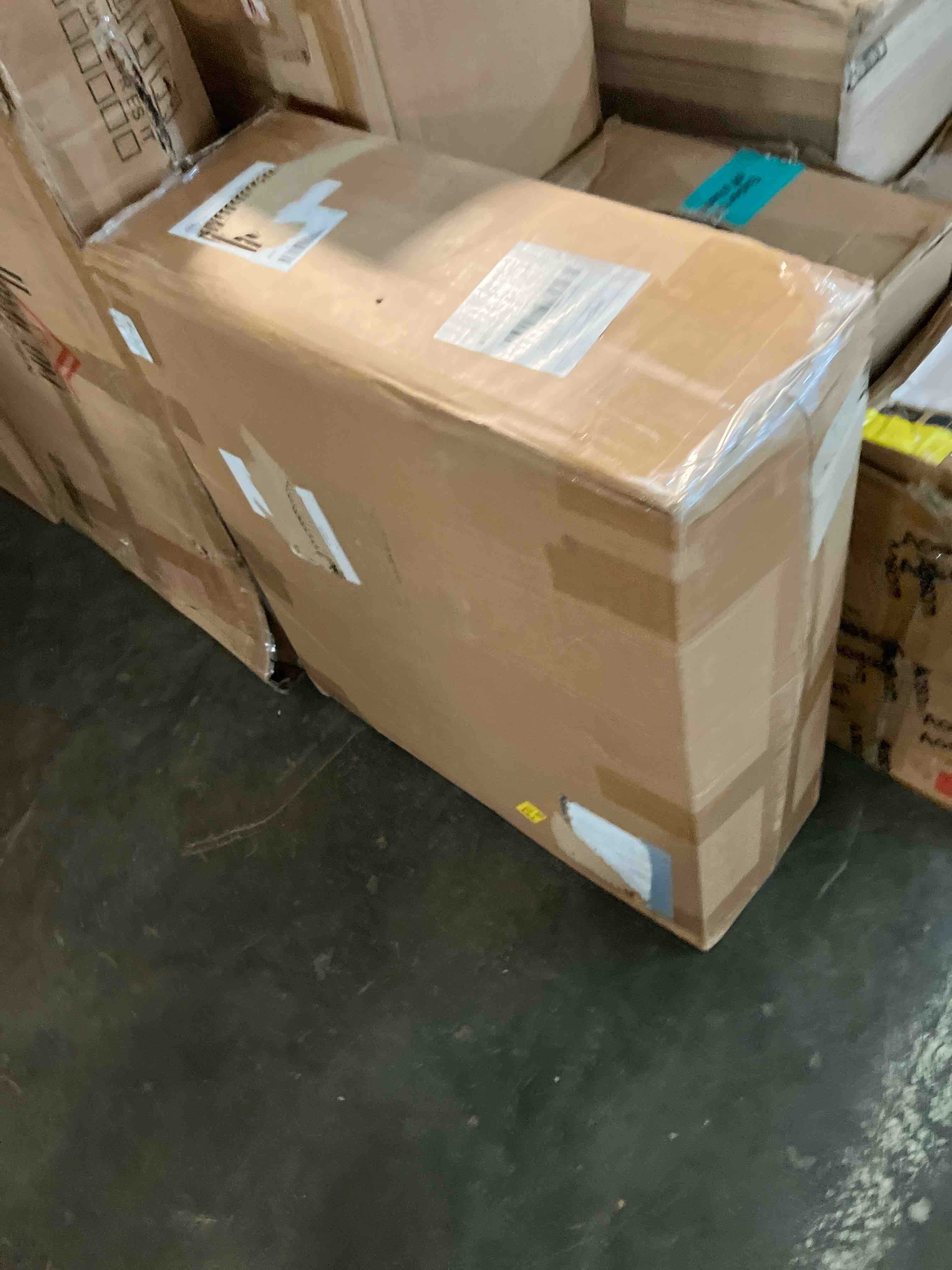https://s3.amazonaws.com/lotting-images-prod/phillipi/GRA0385671_1745856322439.jpeg