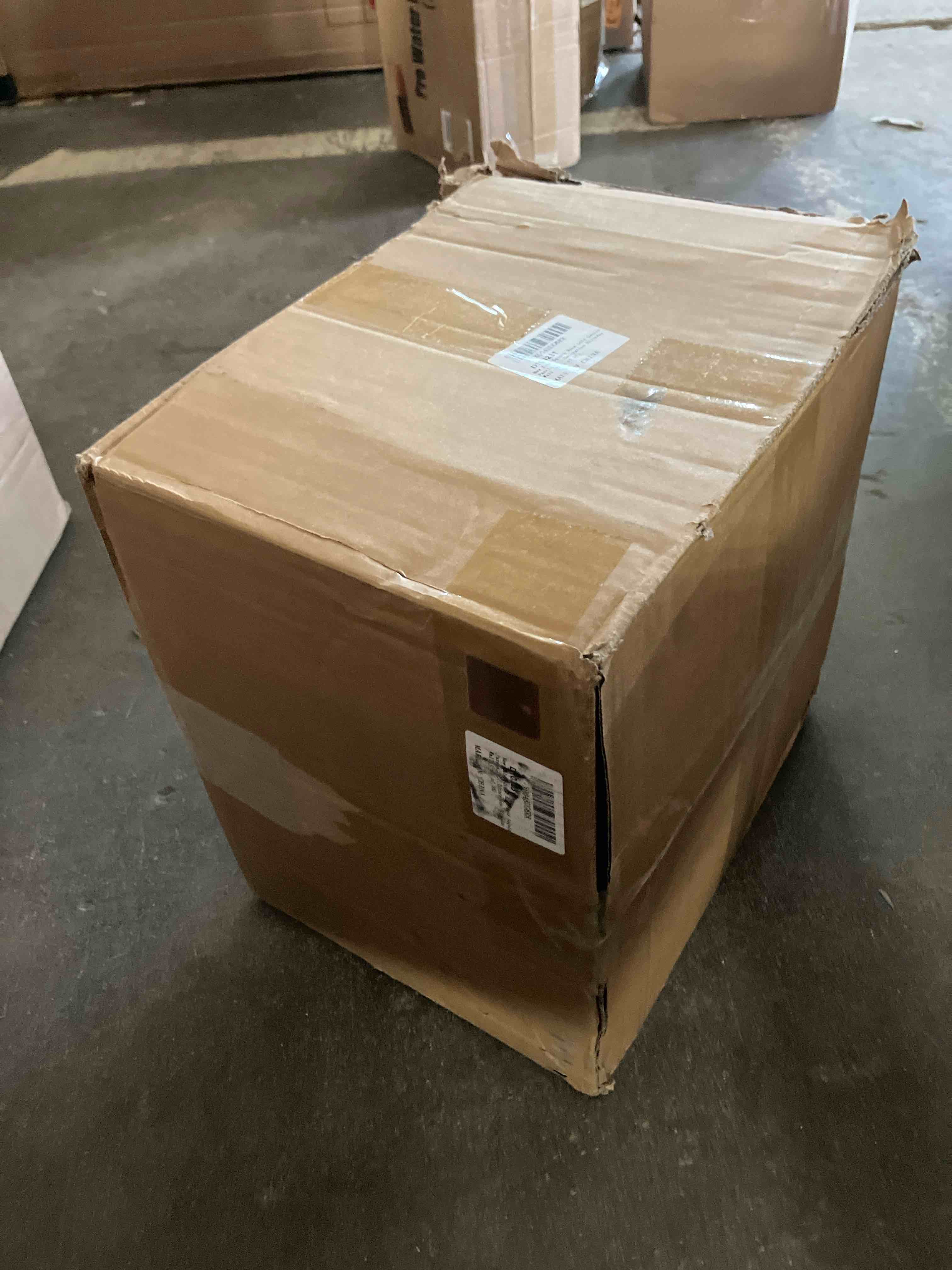 https://s3.amazonaws.com/lotting-images-prod/phillipi/GRA0385726_1745873525415.jpeg