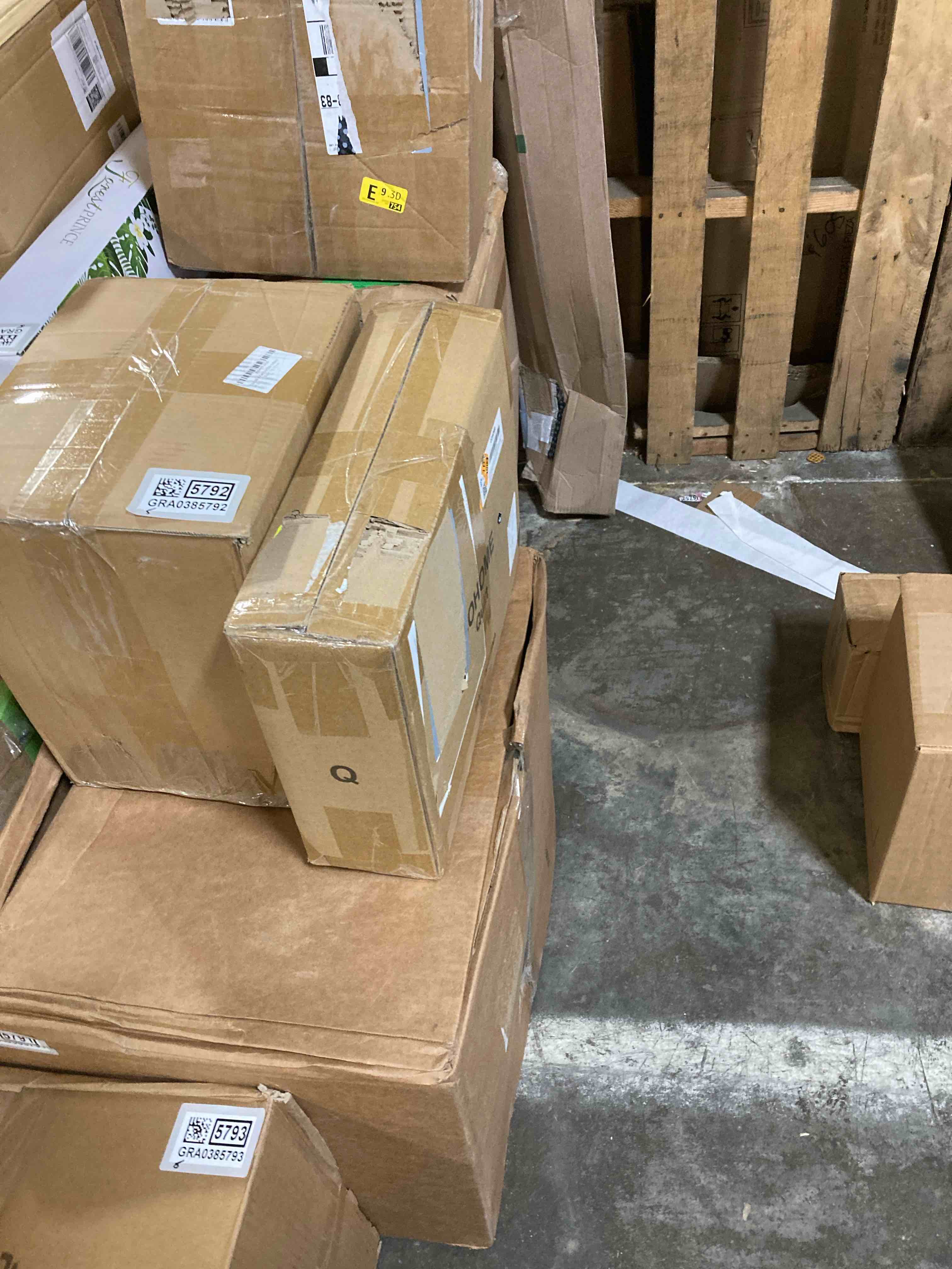 https://s3.amazonaws.com/lotting-images-prod/phillipi/GRA0385797_1745855850904.jpeg