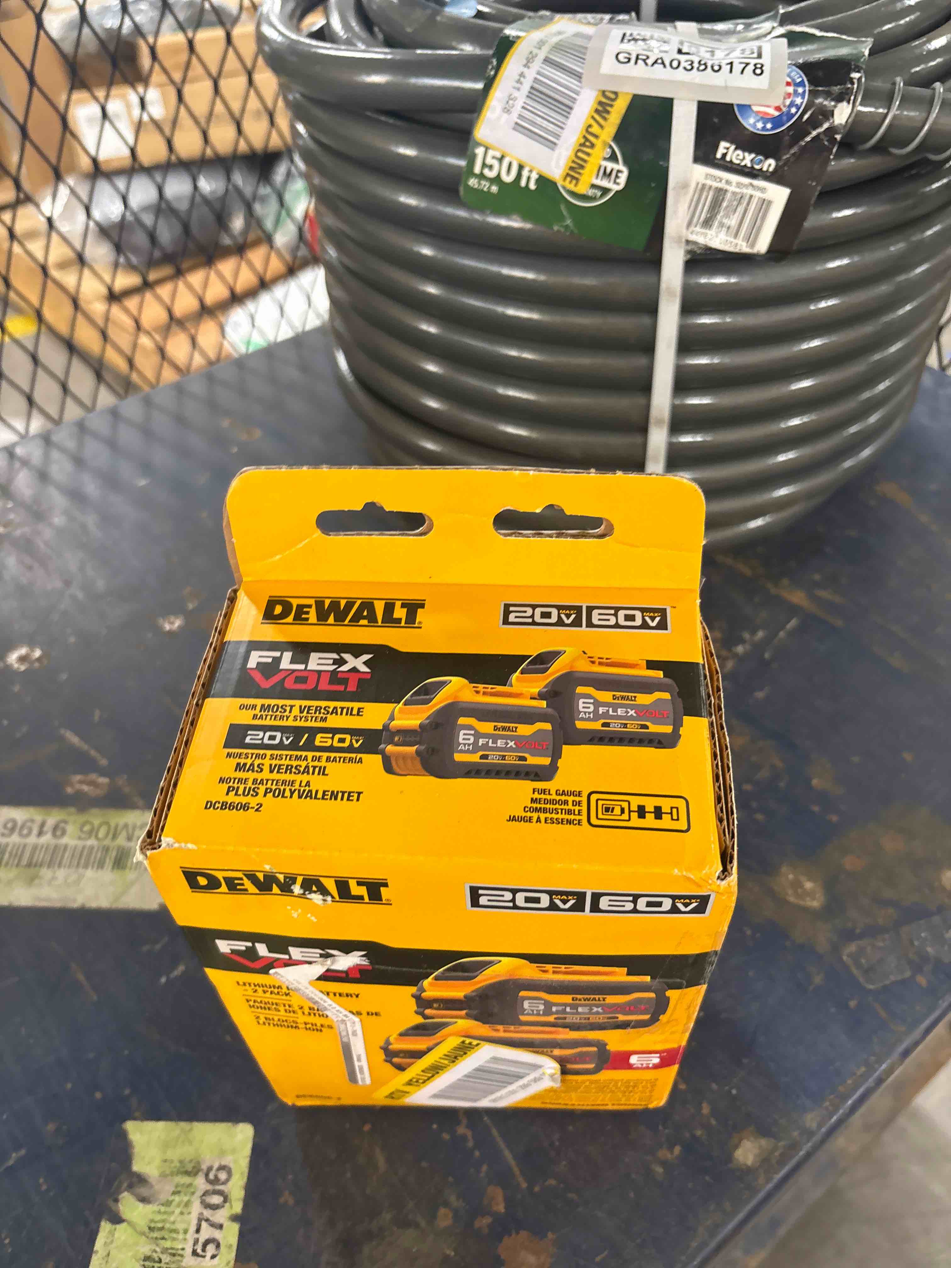 https://s3.amazonaws.com/lotting-images-prod/phillipi/GRA0386172_1756310004383.jpeg