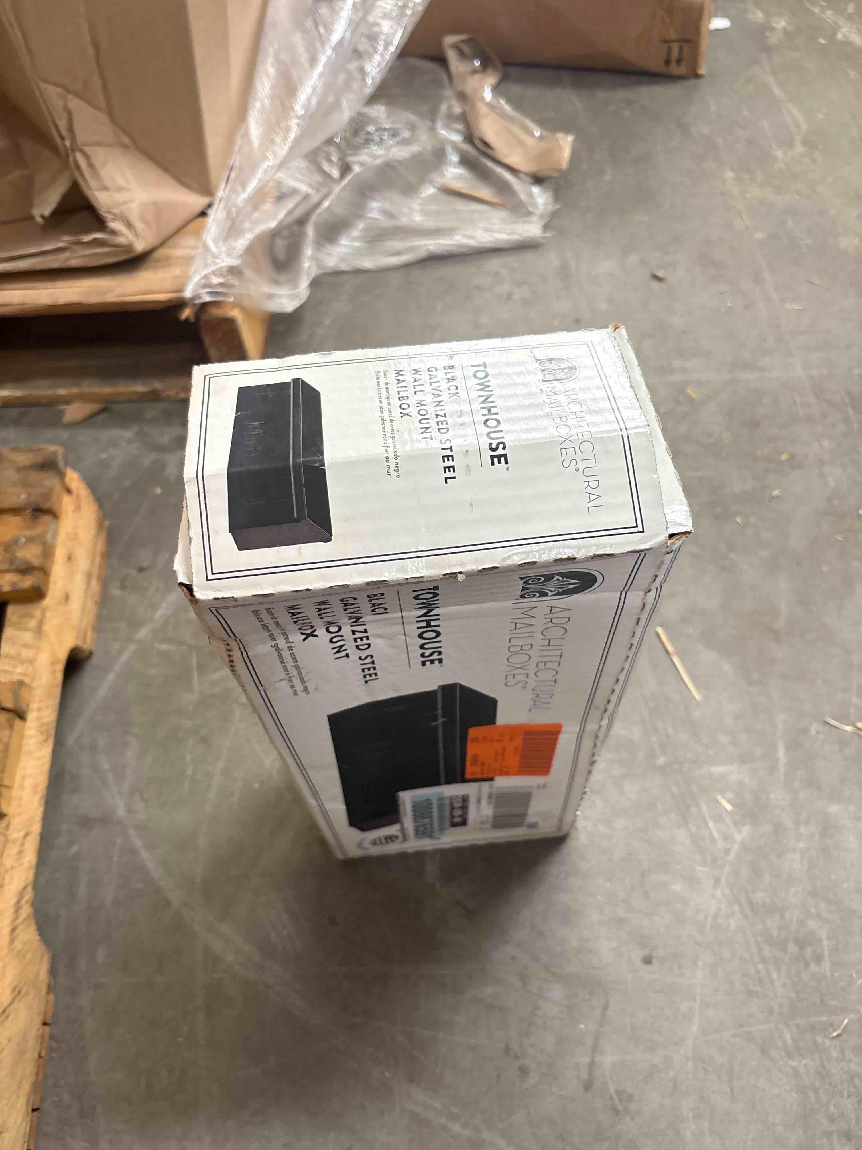 https://s3.amazonaws.com/lotting-images-prod/phillipi/GRA0386177_1756309676098.jpeg