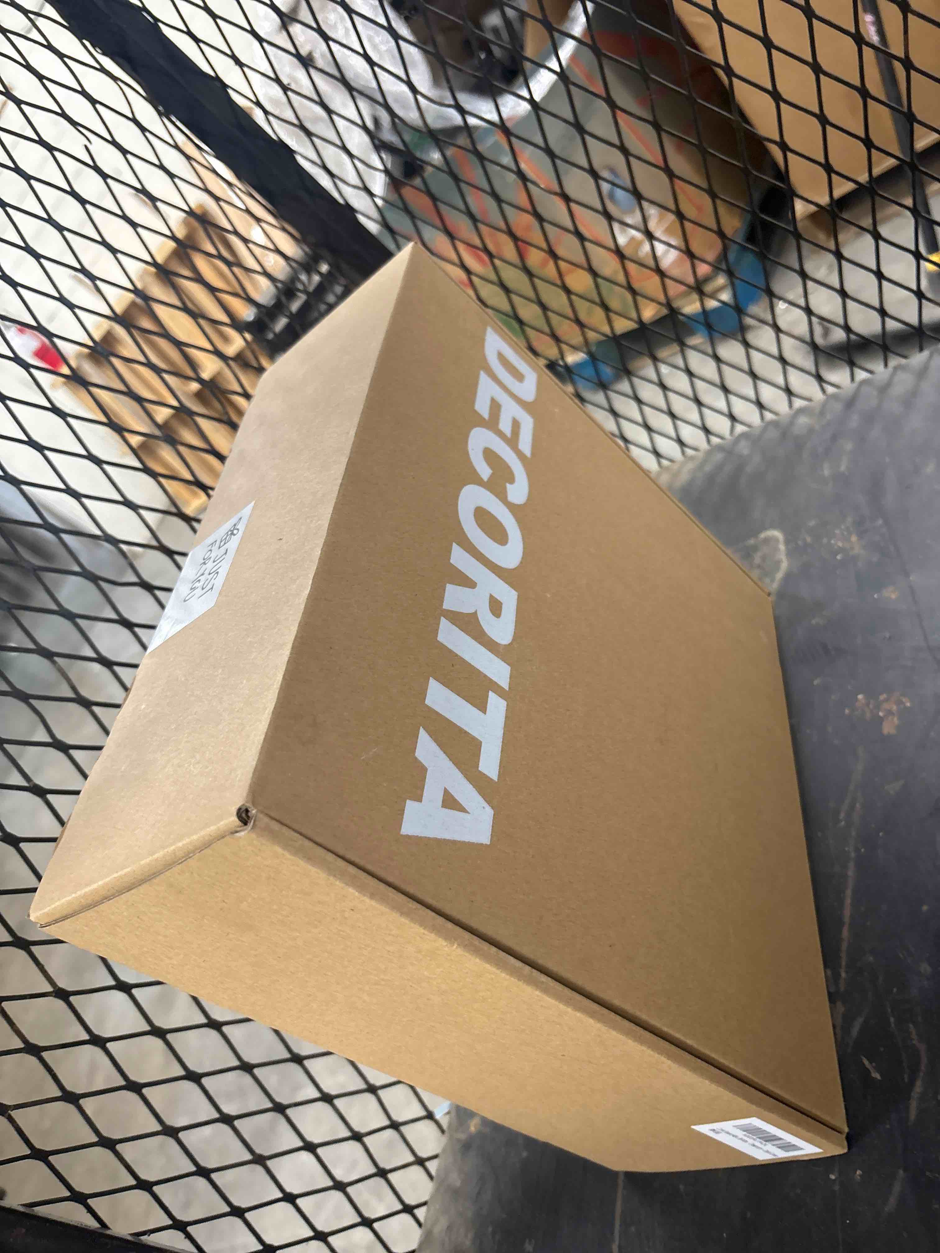 https://s3.amazonaws.com/lotting-images-prod/phillipi/GRA0386255_1755028020493.jpeg