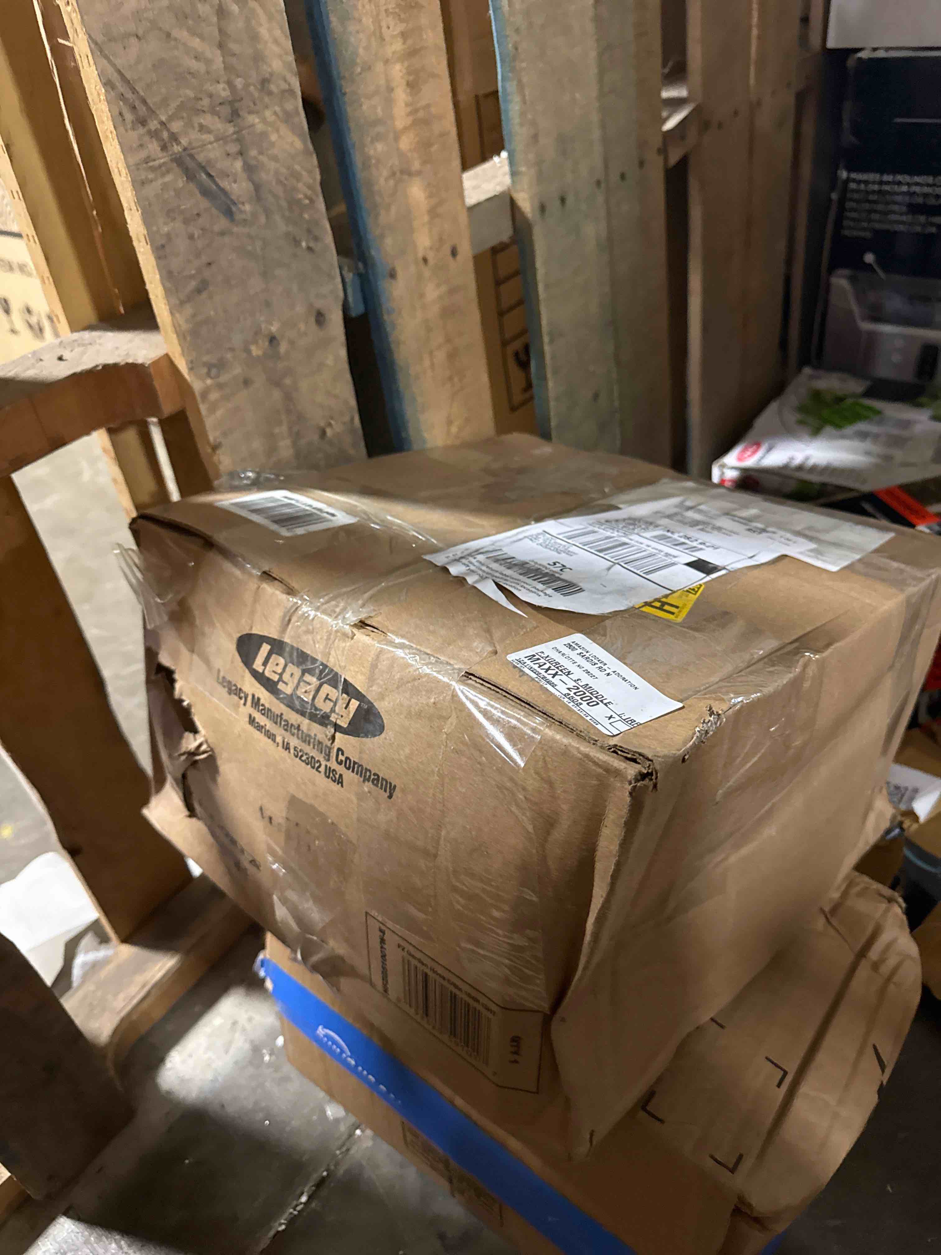 https://s3.amazonaws.com/lotting-images-prod/phillipi/GRA0387304_1751486079572.jpeg