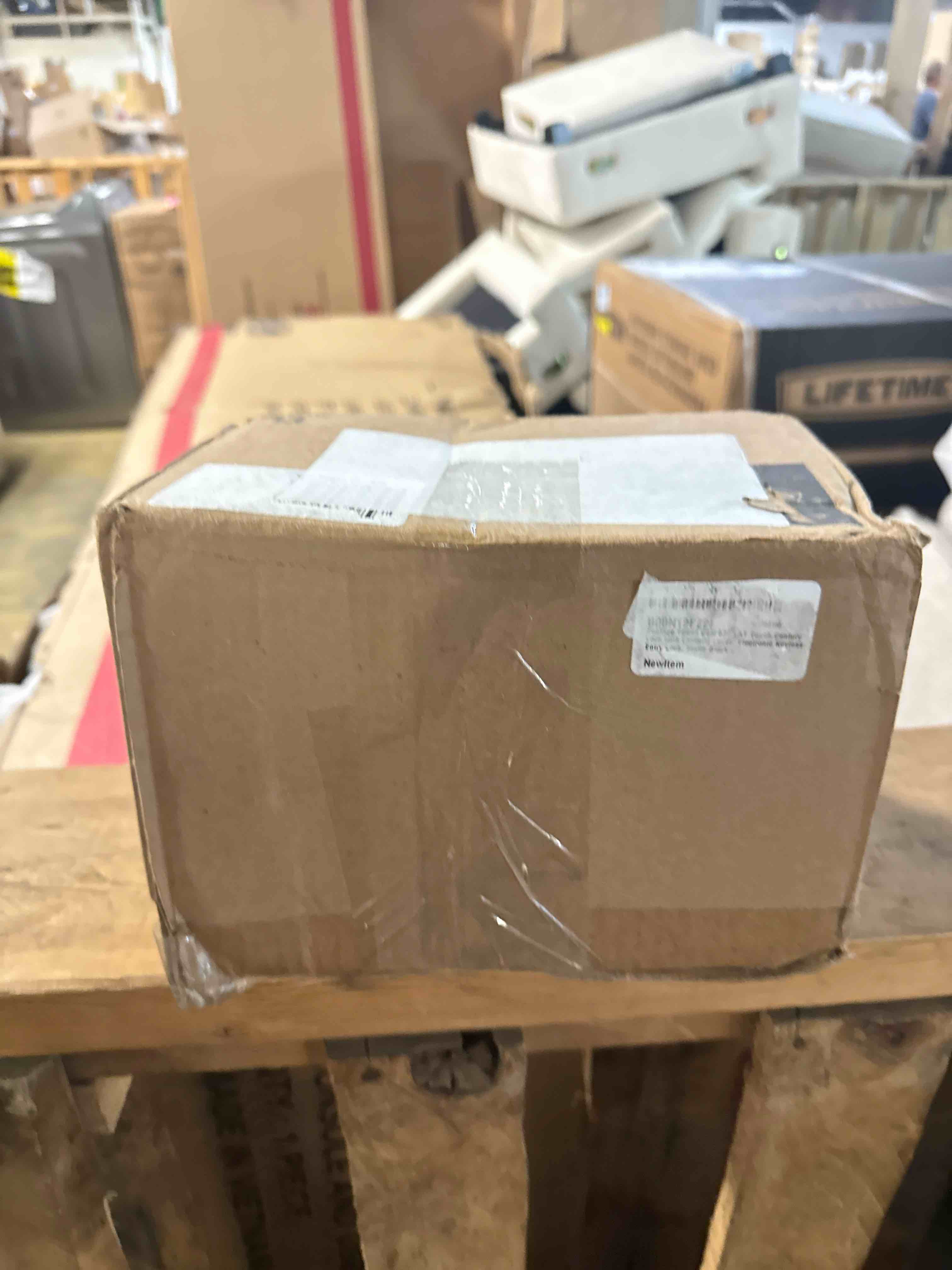 https://s3.amazonaws.com/lotting-images-prod/phillipi/GRA0387326_1751481423097.jpeg