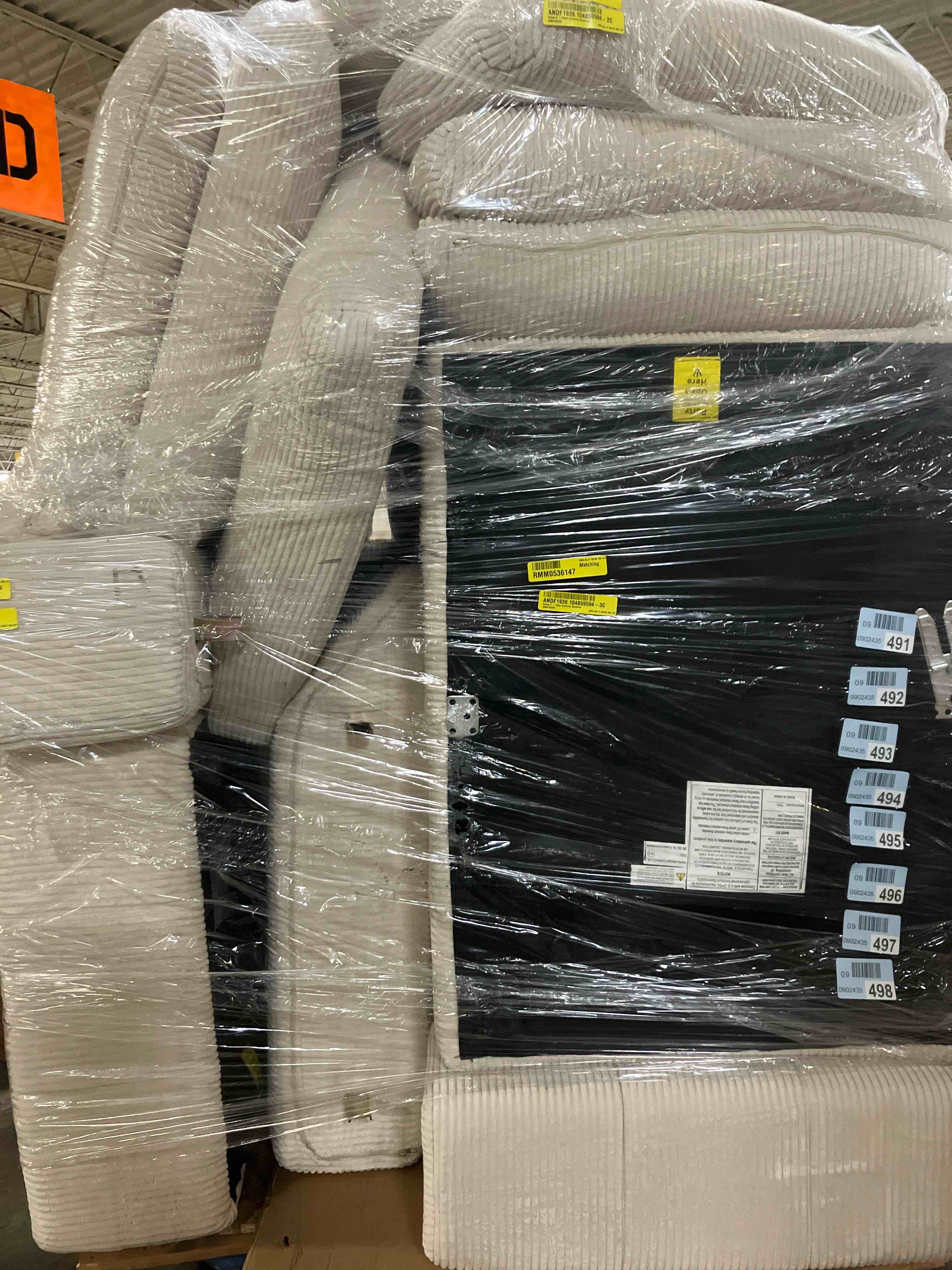 https://s3.amazonaws.com/lotting-images-prod/phillipi/GRA0387975_1749056331140.jpeg