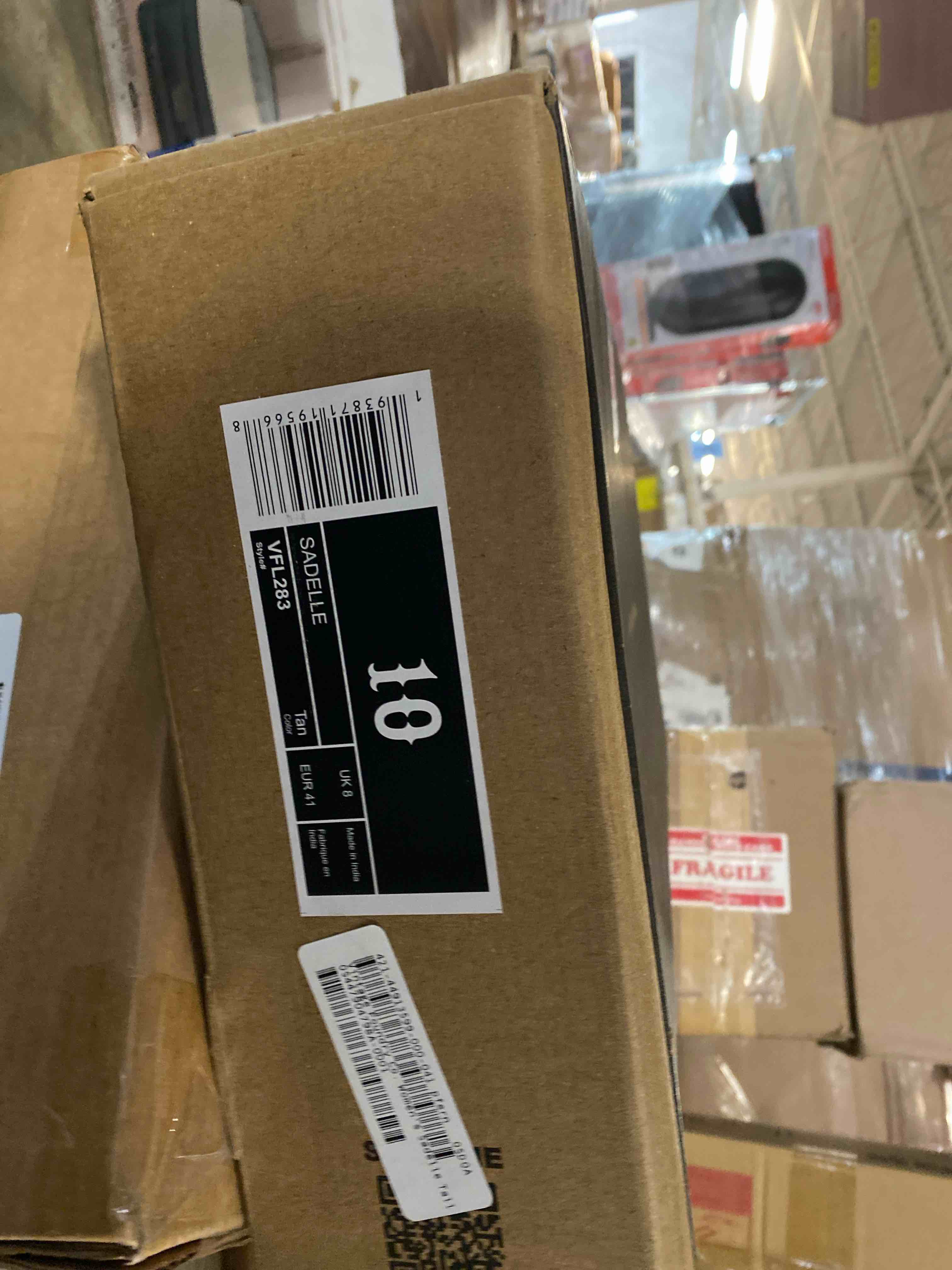 https://s3.amazonaws.com/lotting-images-prod/phillipi/GRA0388955_1738101668793.jpeg