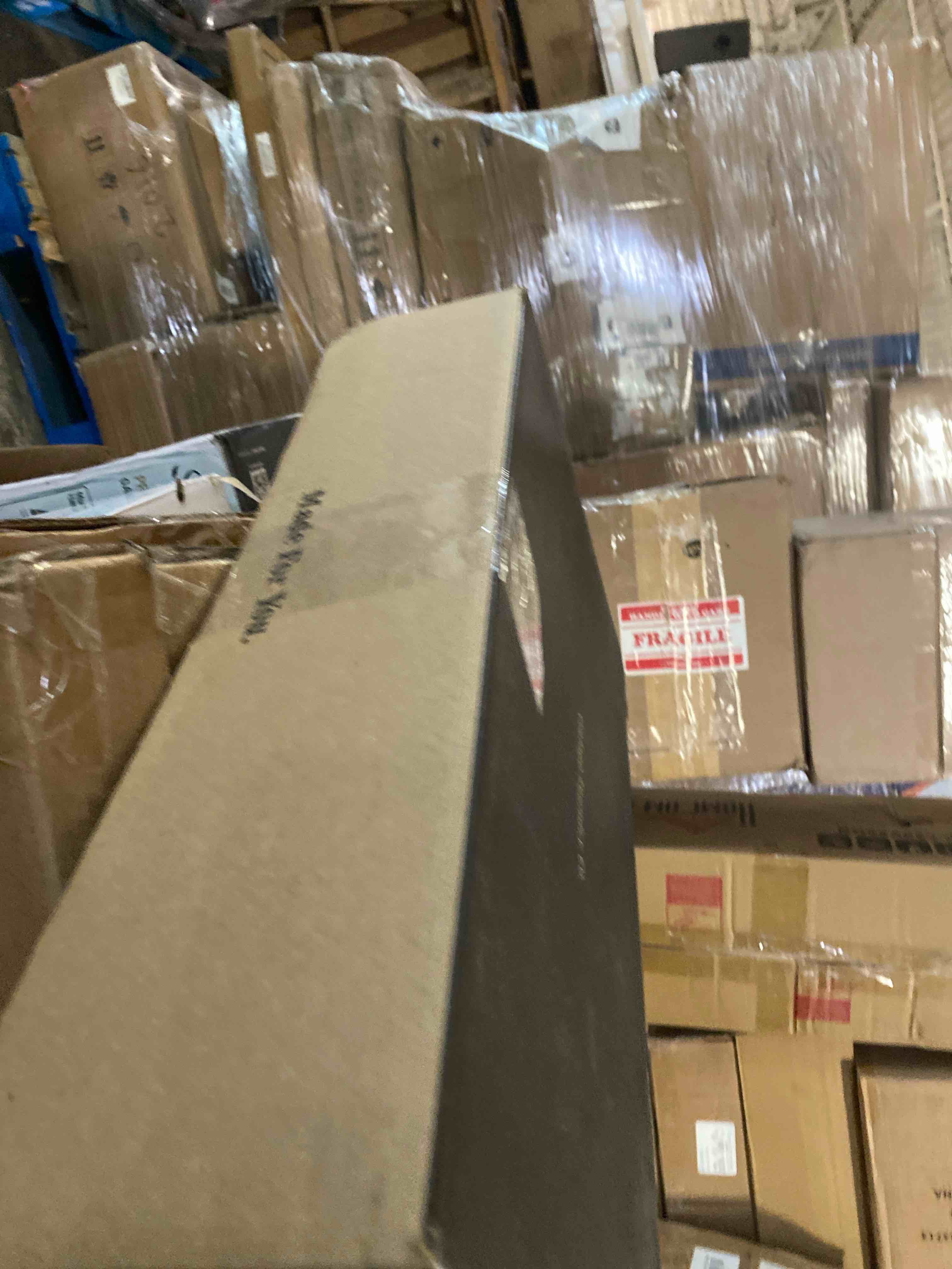 https://s3.amazonaws.com/lotting-images-prod/phillipi/GRA0388955_1738101670905.jpeg