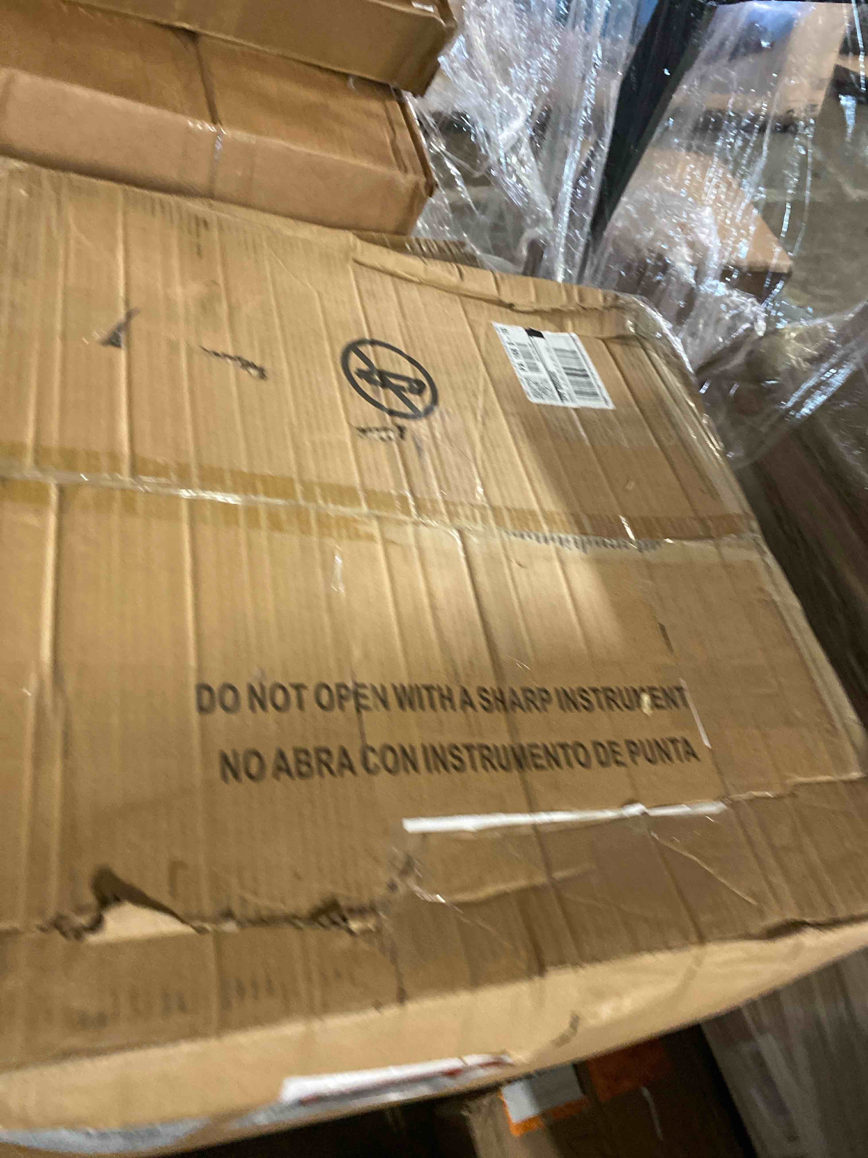 https://s3.amazonaws.com/lotting-images-prod/phillipi/GRA0388969_1738103533372.jpeg