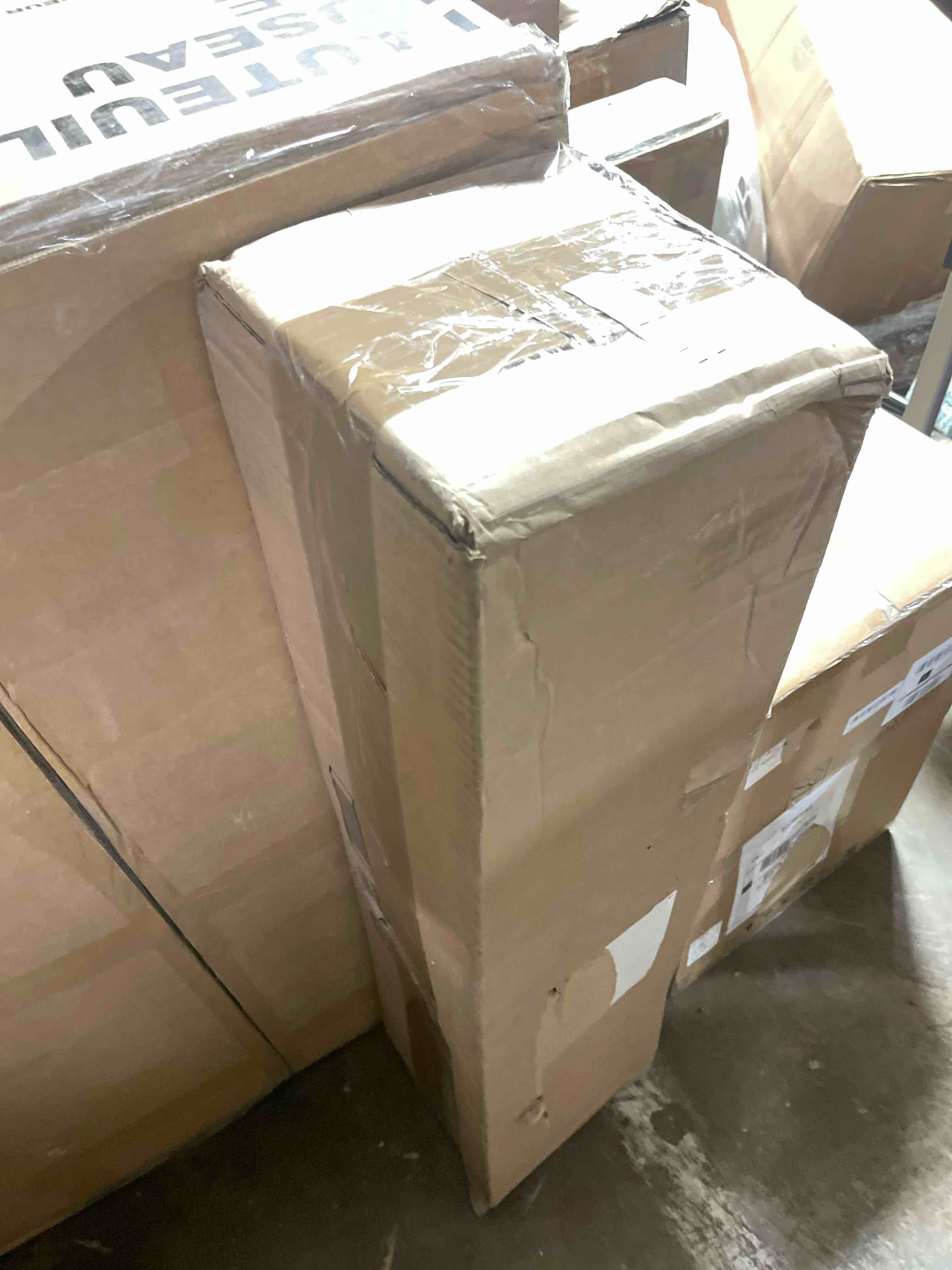https://s3.amazonaws.com/lotting-images-prod/phillipi/GRA0389533_1737653557092.jpeg