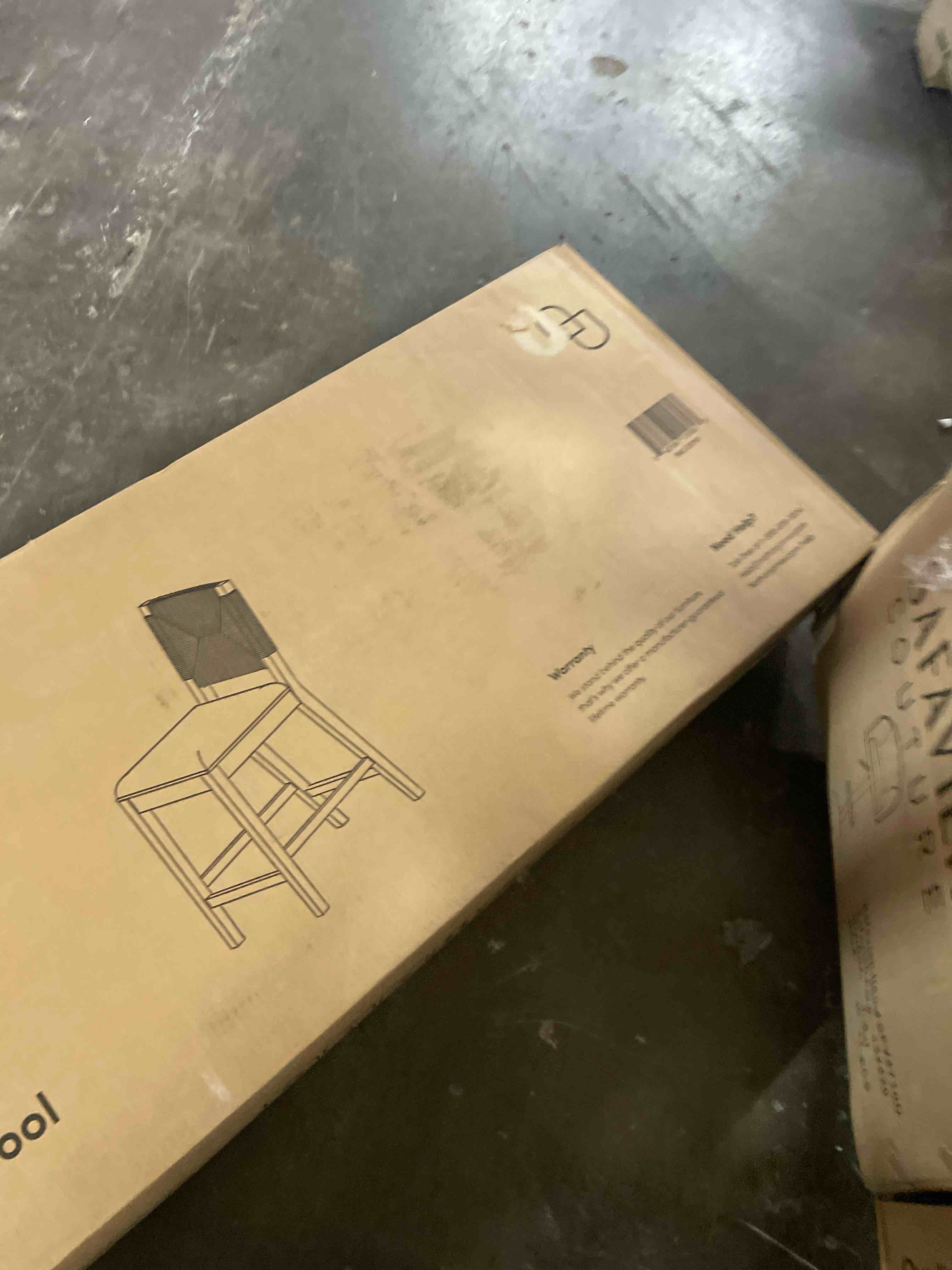 https://s3.amazonaws.com/lotting-images-prod/phillipi/GRA0389547_1737736843330.jpeg