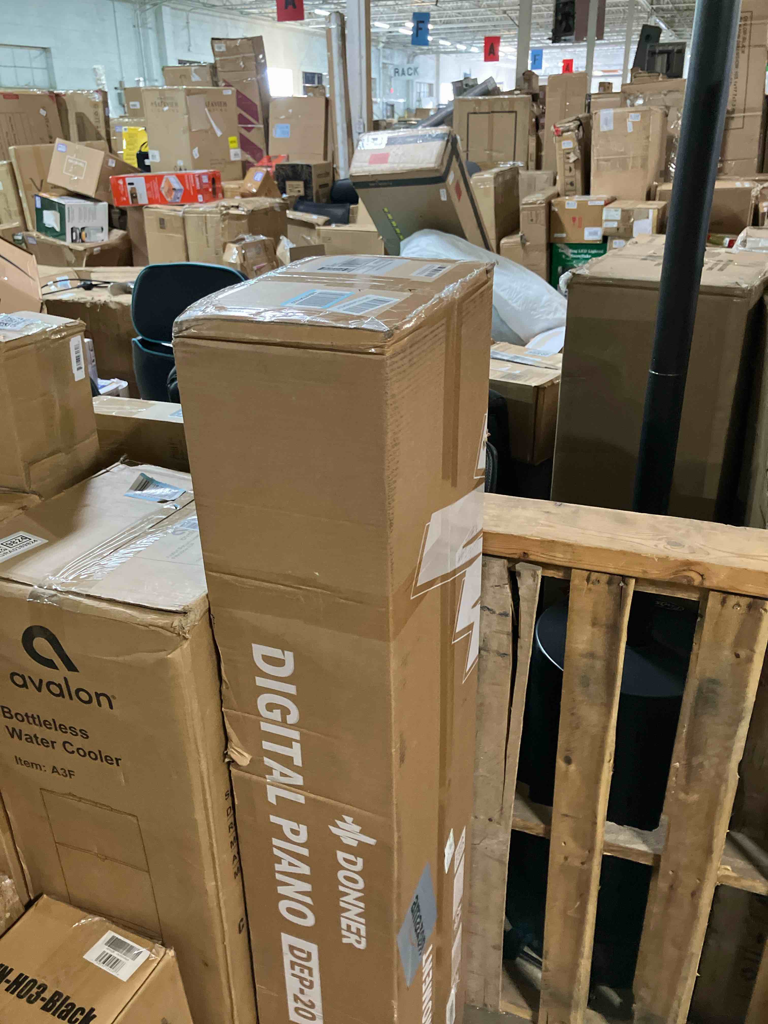 https://s3.amazonaws.com/lotting-images-prod/phillipi/GRA0389829_1737395613012.jpeg