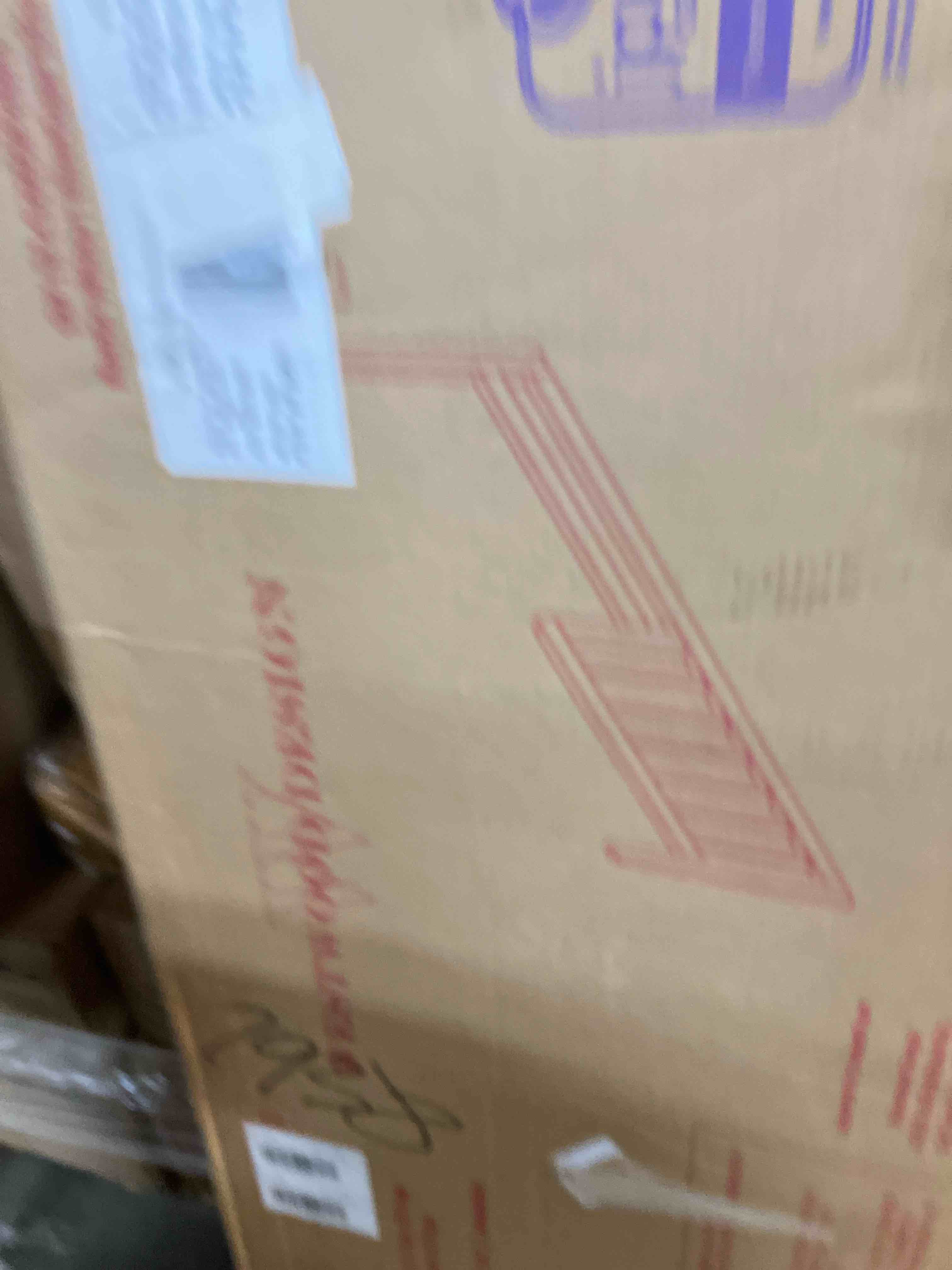 https://s3.amazonaws.com/lotting-images-prod/phillipi/GRA0390145_1739907449266.jpeg