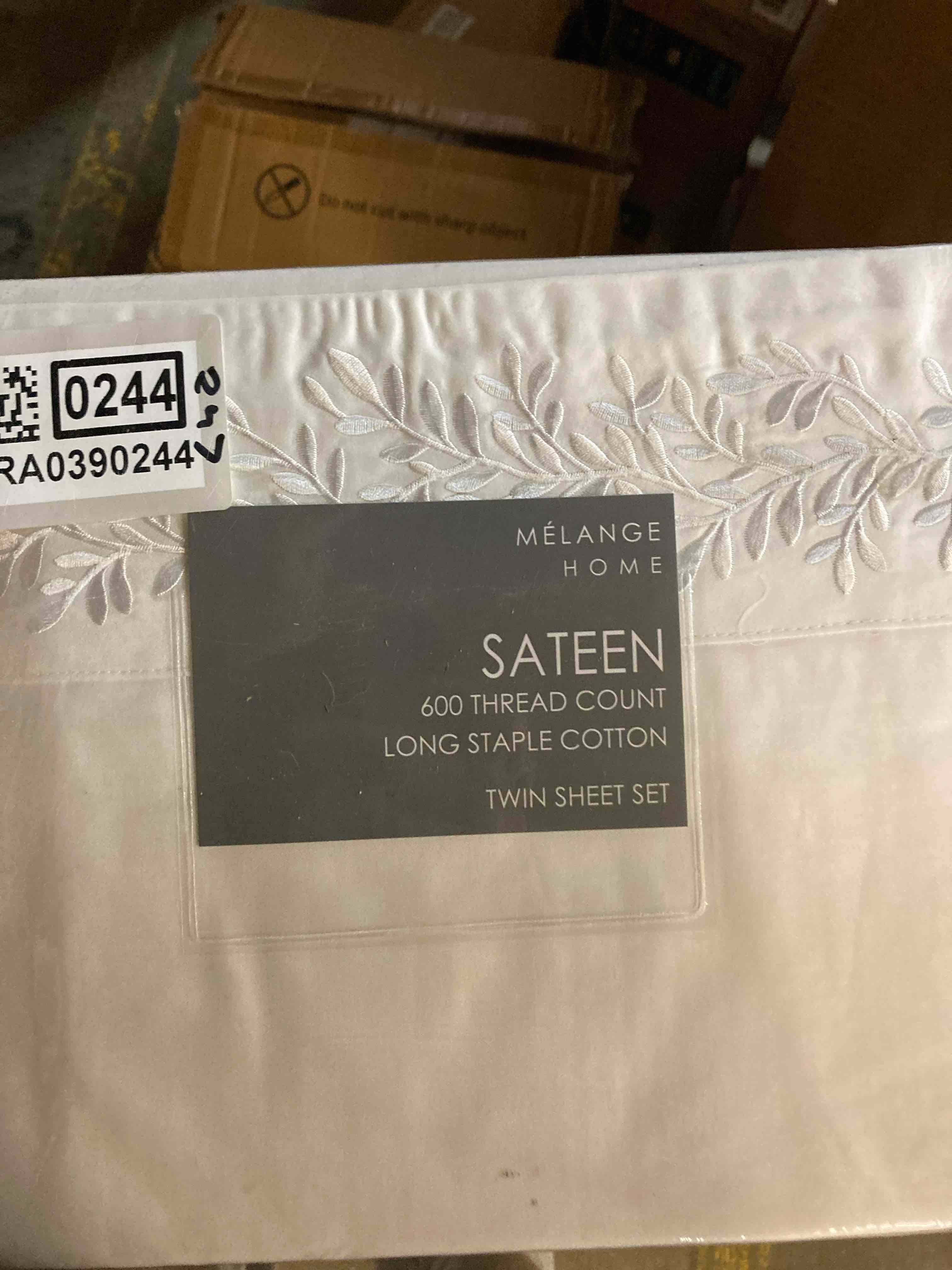 https://s3.amazonaws.com/lotting-images-prod/phillipi/GRA0390244_1739818404556.jpeg