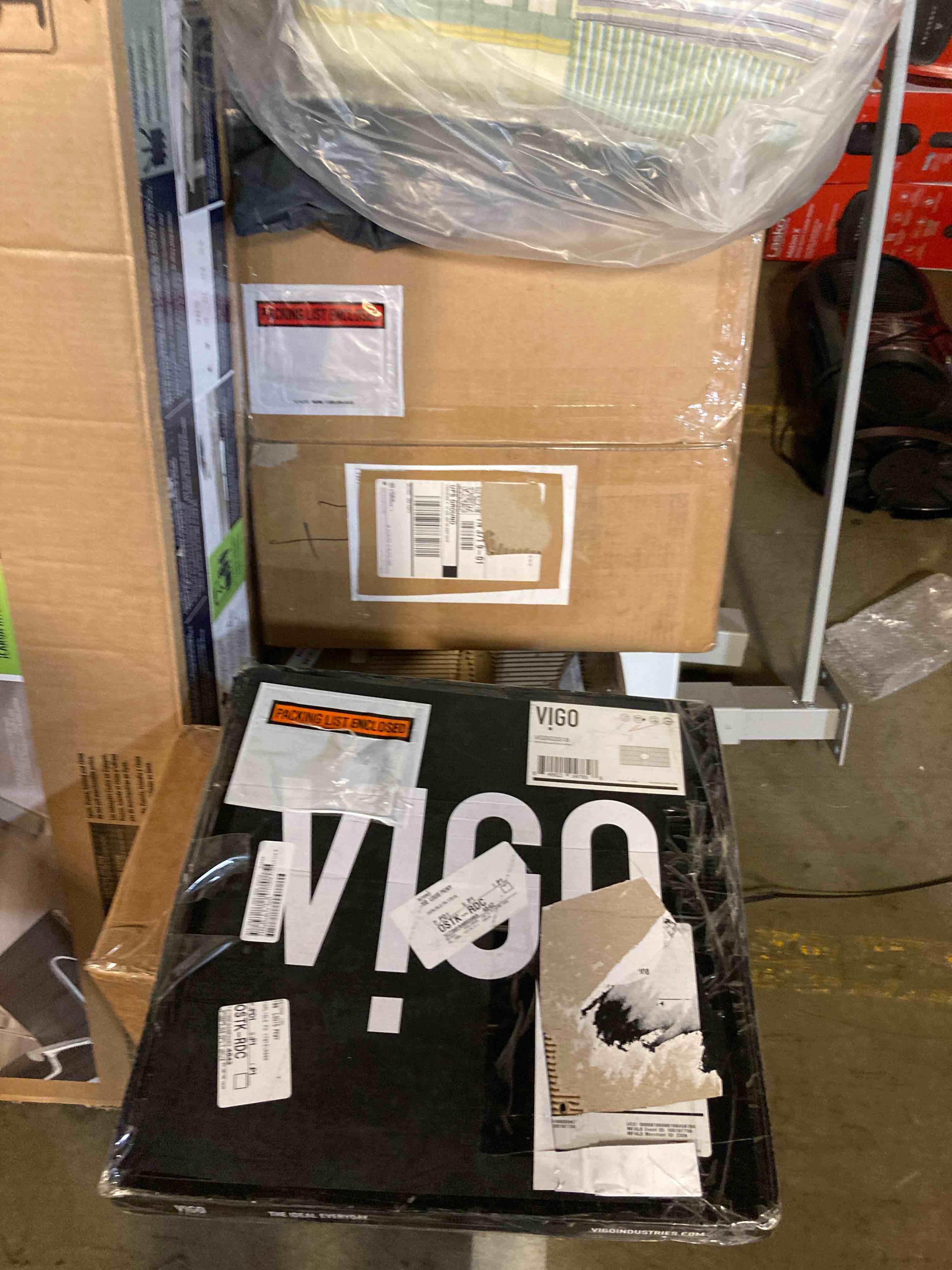 https://s3.amazonaws.com/lotting-images-prod/phillipi/GRA0390753_1738684538555.jpeg