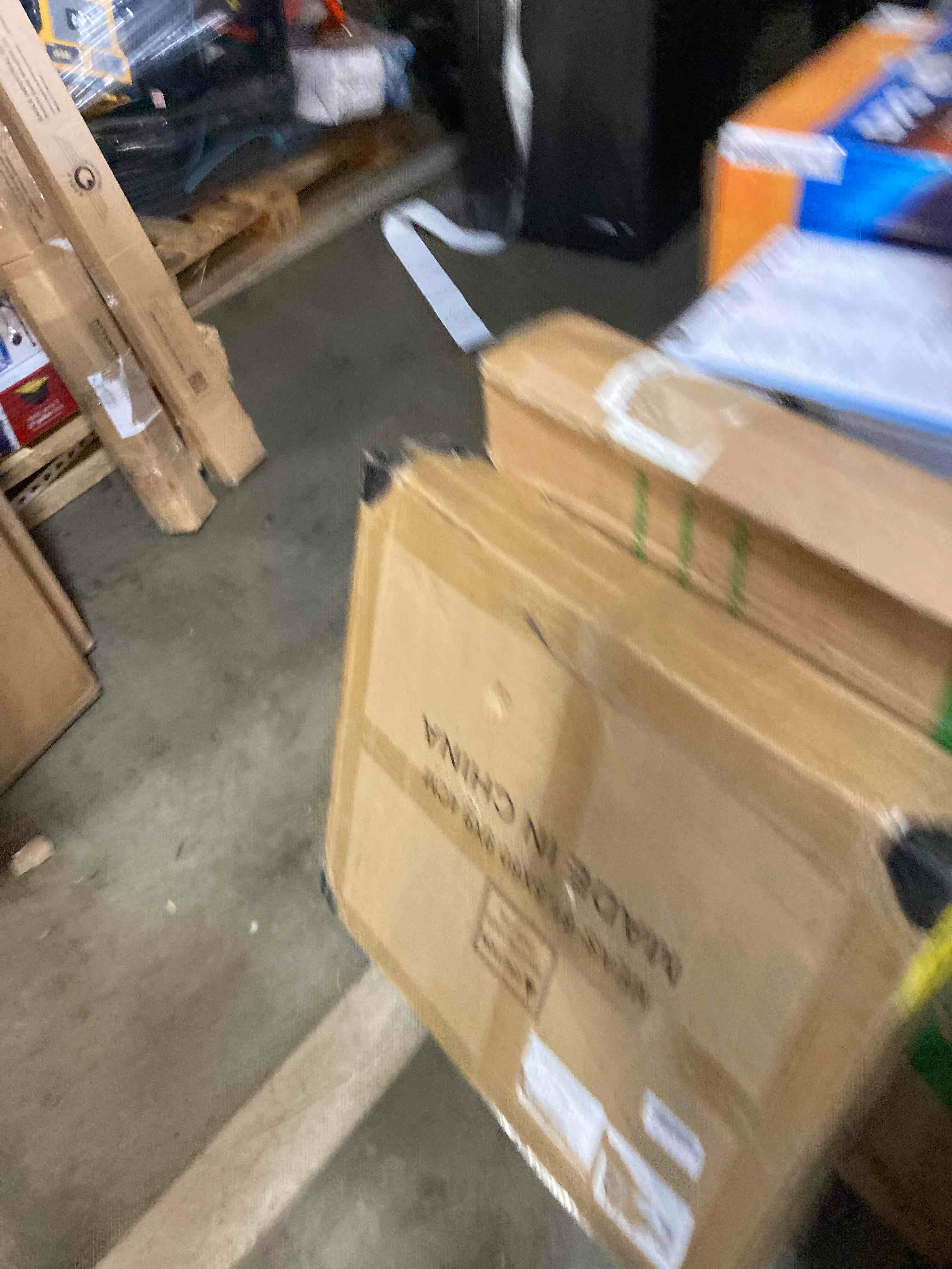 https://s3.amazonaws.com/lotting-images-prod/phillipi/GRA0390867_1737143826194.jpeg