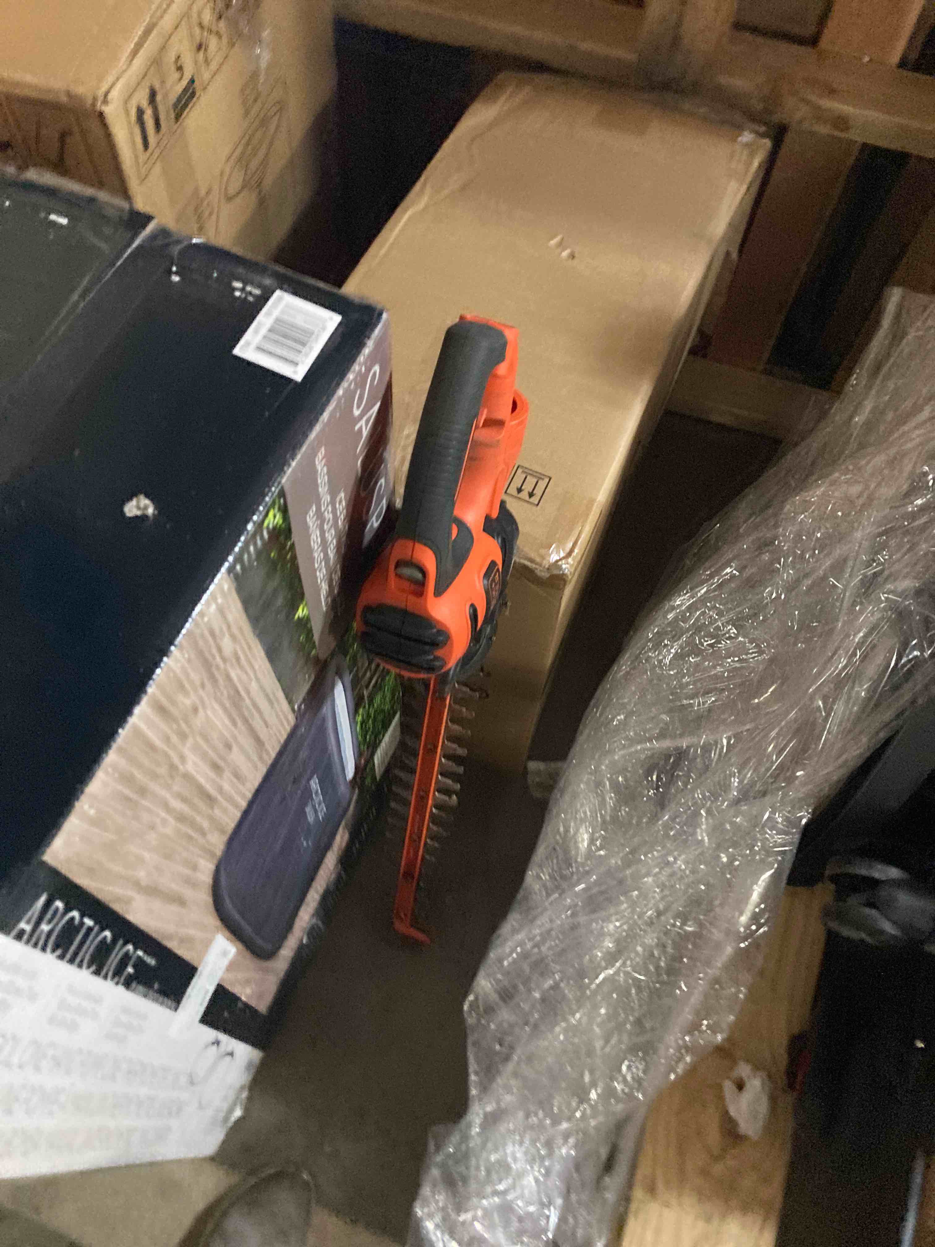 https://s3.amazonaws.com/lotting-images-prod/phillipi/GRA0390905_1737137837662.jpeg