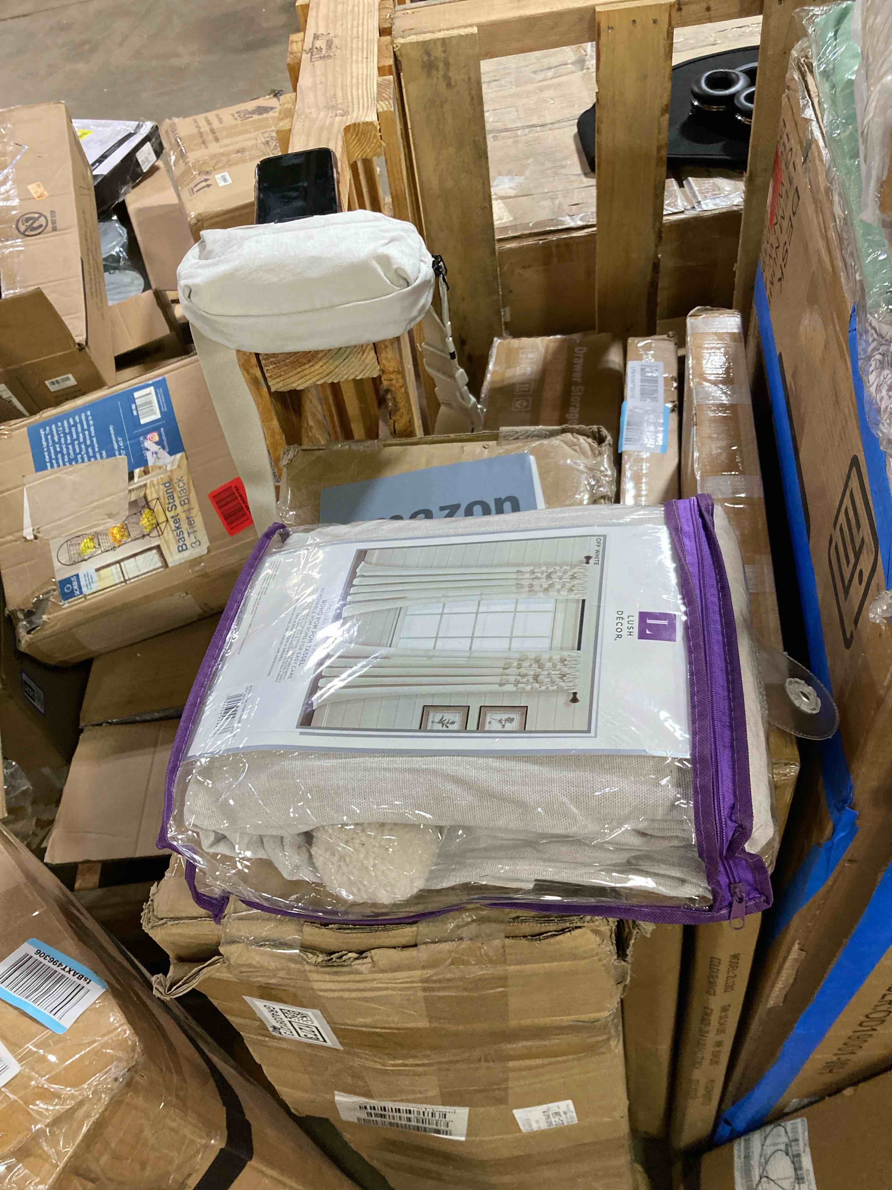 https://s3.amazonaws.com/lotting-images-prod/phillipi/GRA0391260_1735583960242.jpeg