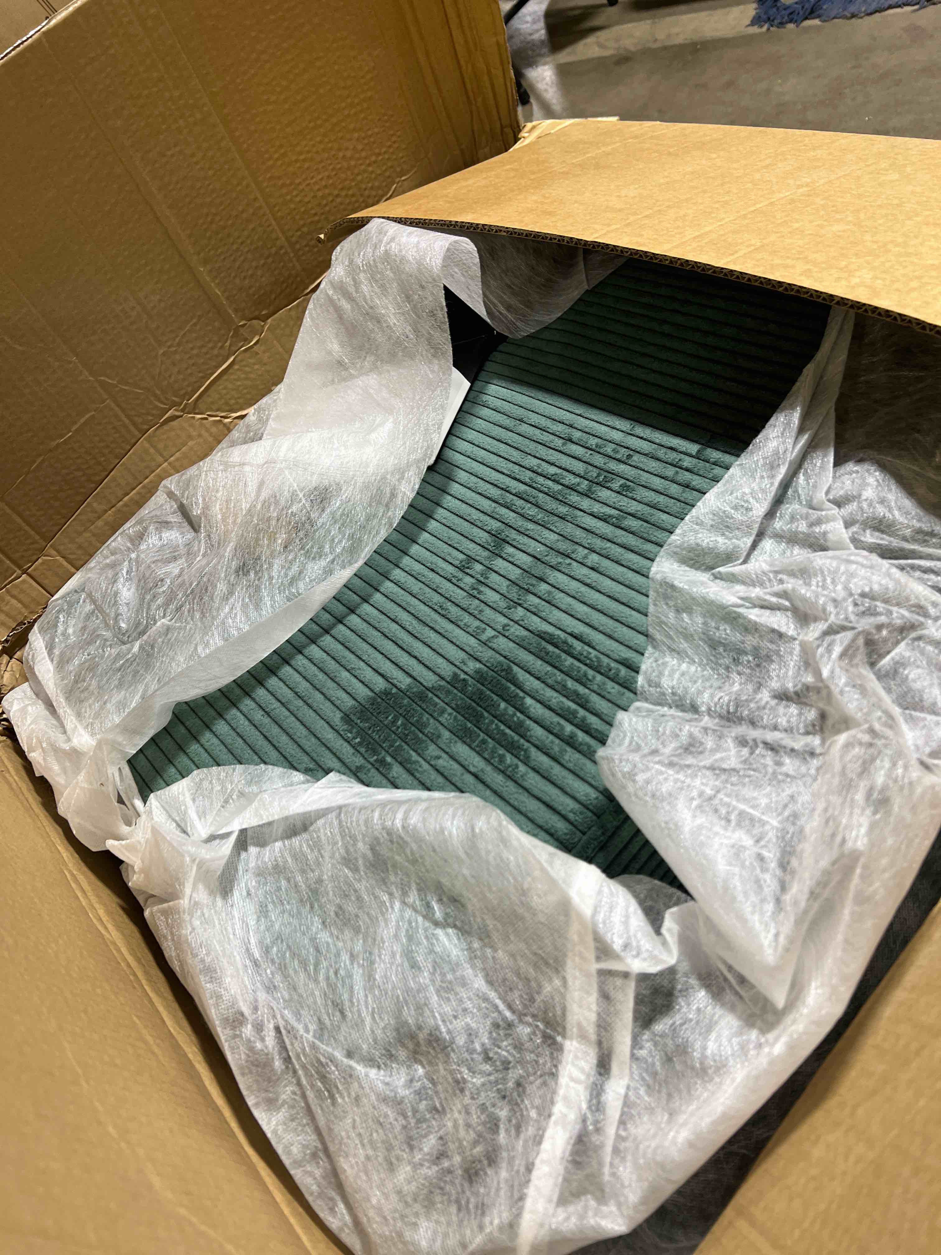 https://s3.amazonaws.com/lotting-images-prod/phillipi/GRA0391811_1738260897526.jpeg