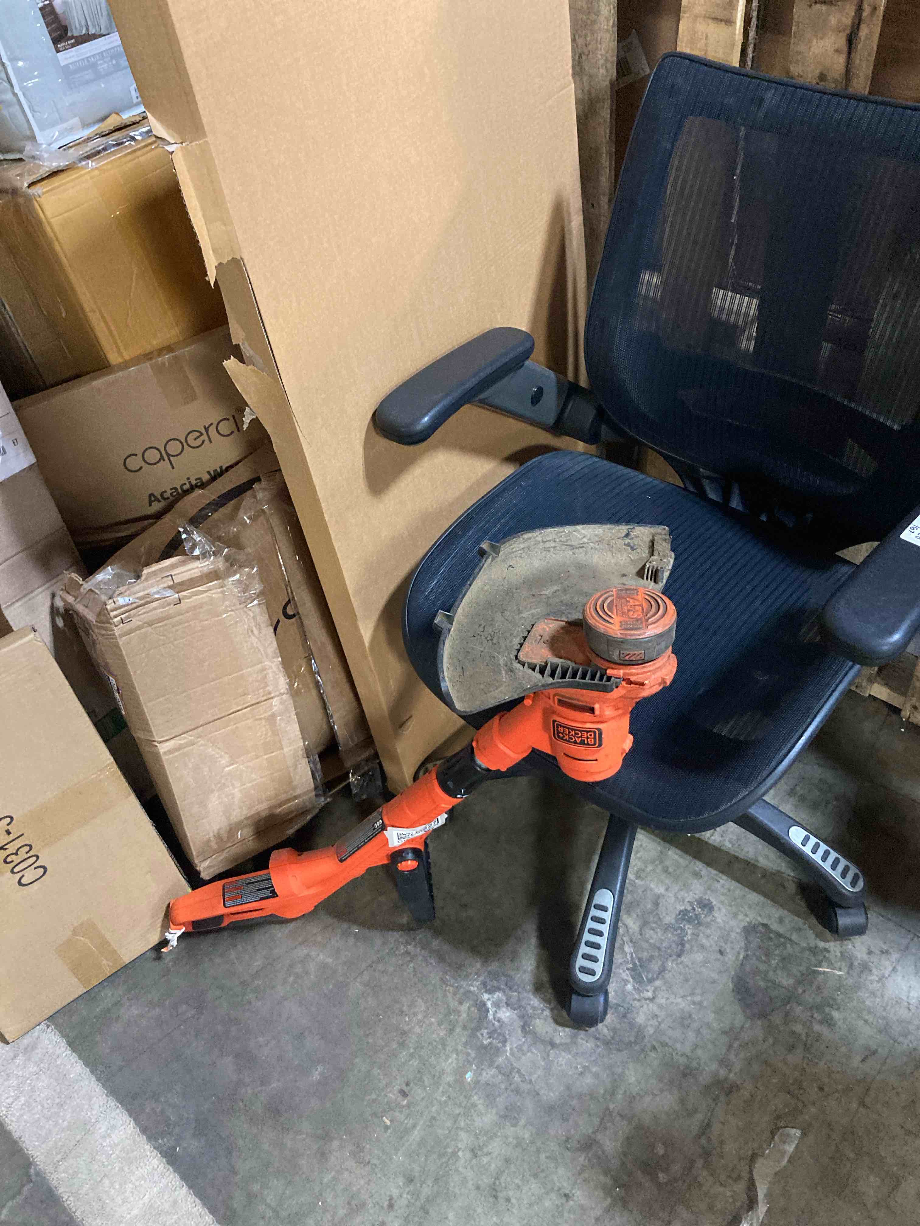 https://s3.amazonaws.com/lotting-images-prod/phillipi/GRA0392627_1738597217930.jpeg