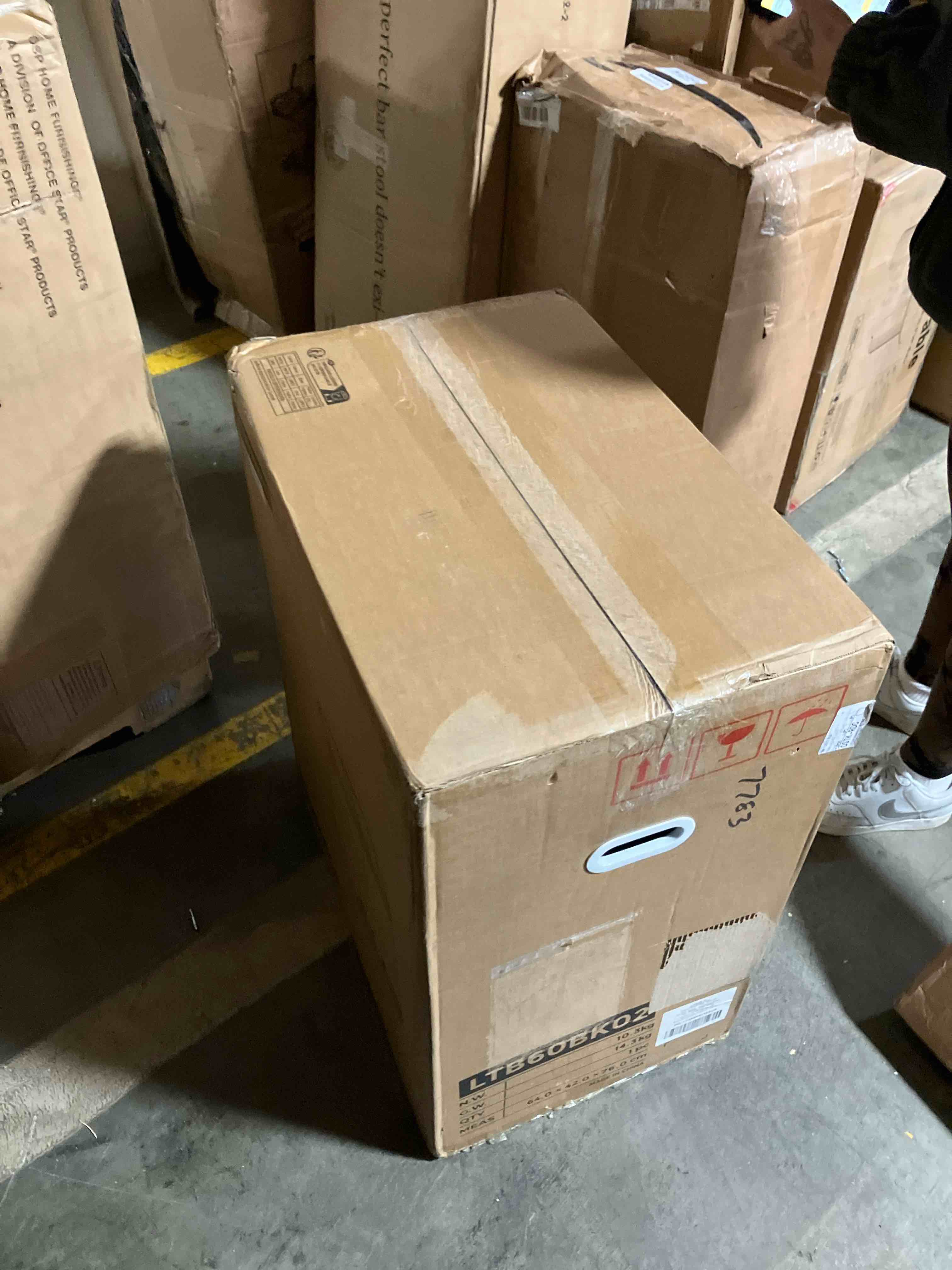 https://s3.amazonaws.com/lotting-images-prod/phillipi/GRA0392690_1738276100102.jpeg