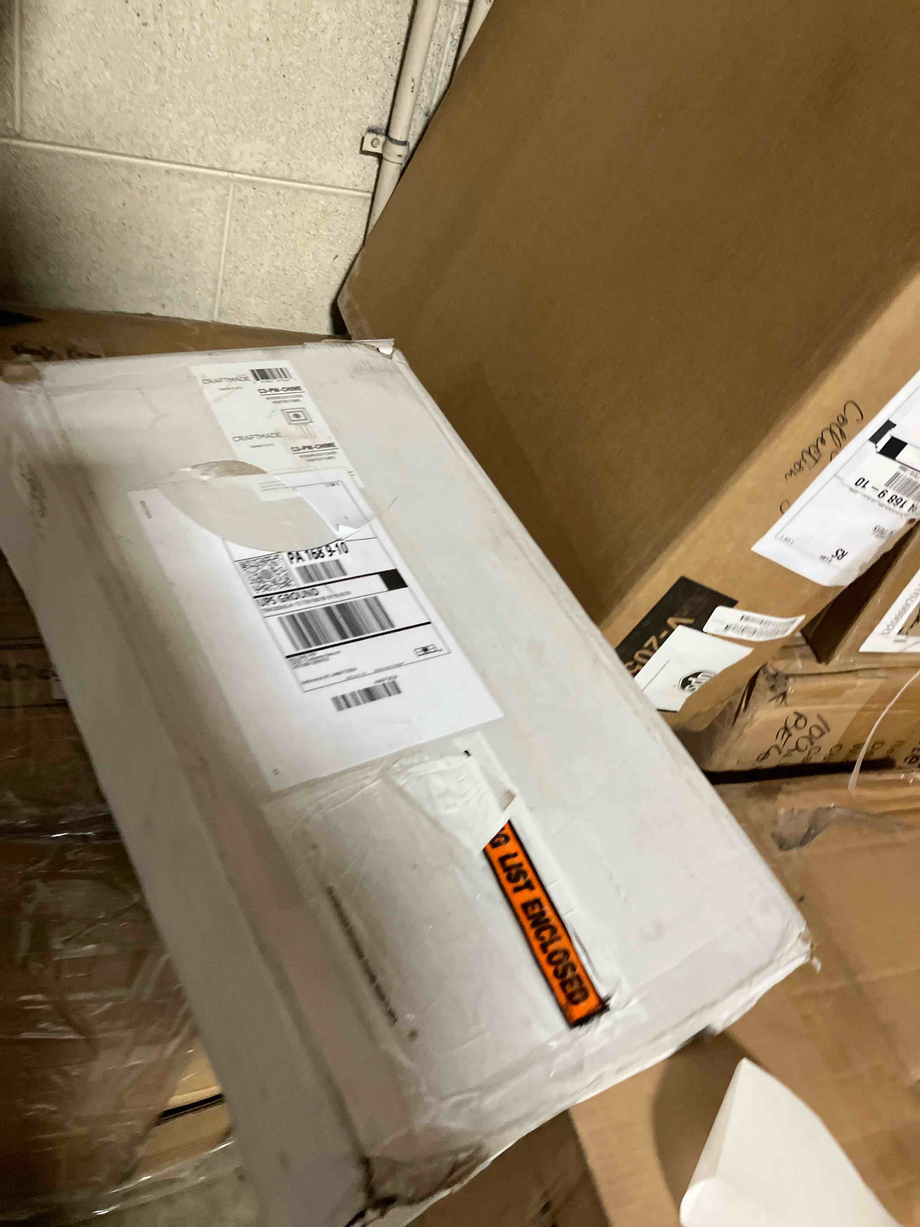 https://s3.amazonaws.com/lotting-images-prod/phillipi/GRA0392722_1738272948799.jpeg