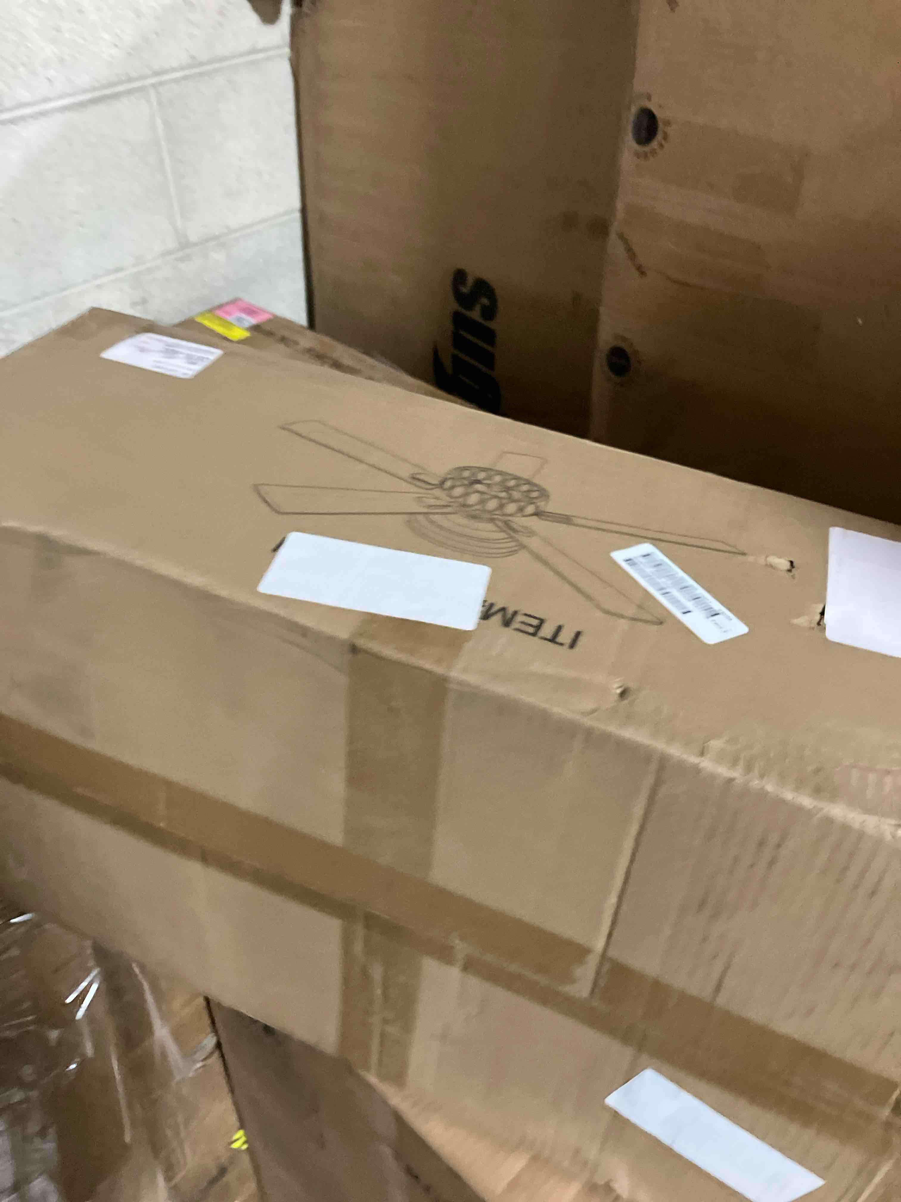 https://s3.amazonaws.com/lotting-images-prod/phillipi/GRA0392725_1738272644935.jpeg