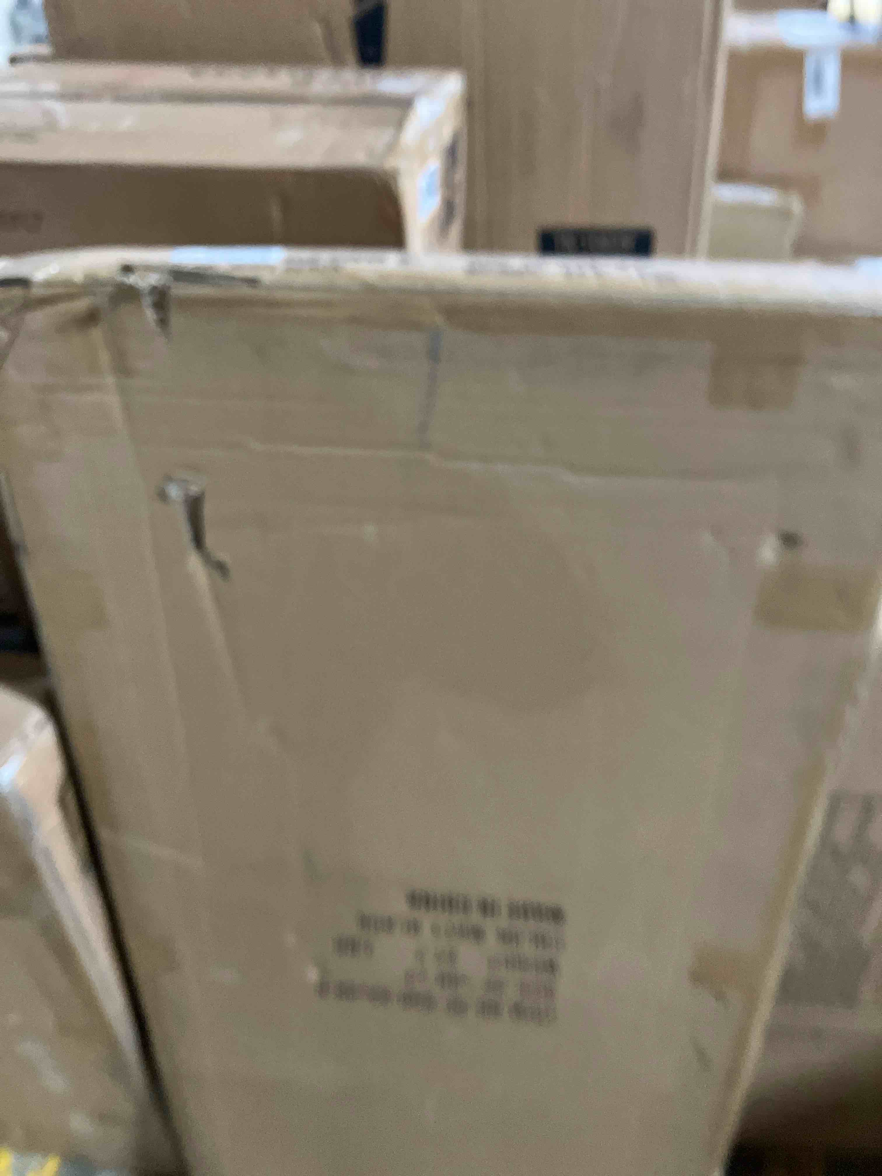 https://s3.amazonaws.com/lotting-images-prod/phillipi/GRA0392734_1738270968377.jpeg