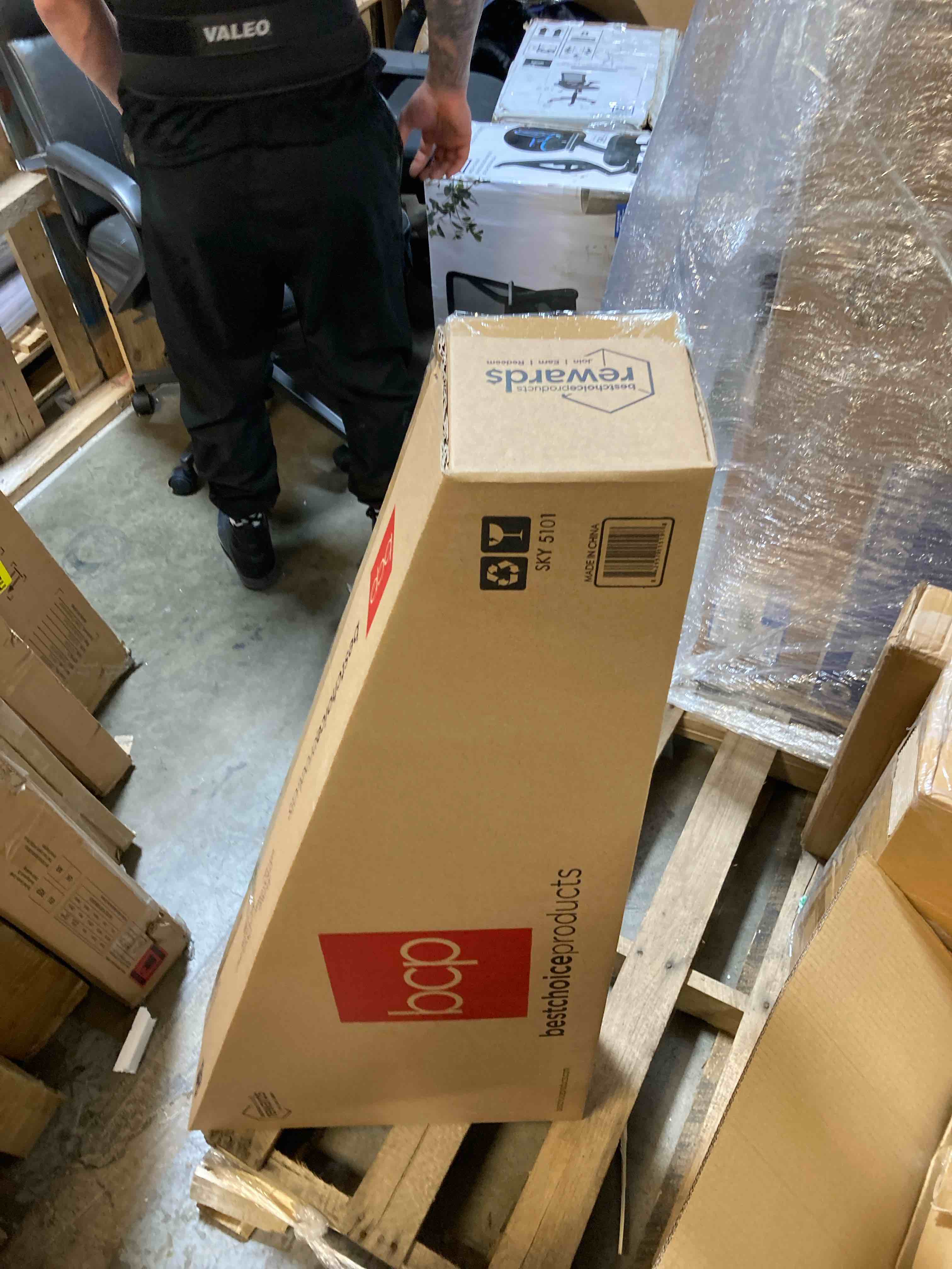 https://s3.amazonaws.com/lotting-images-prod/phillipi/GRA0392821_1738085297121.jpeg