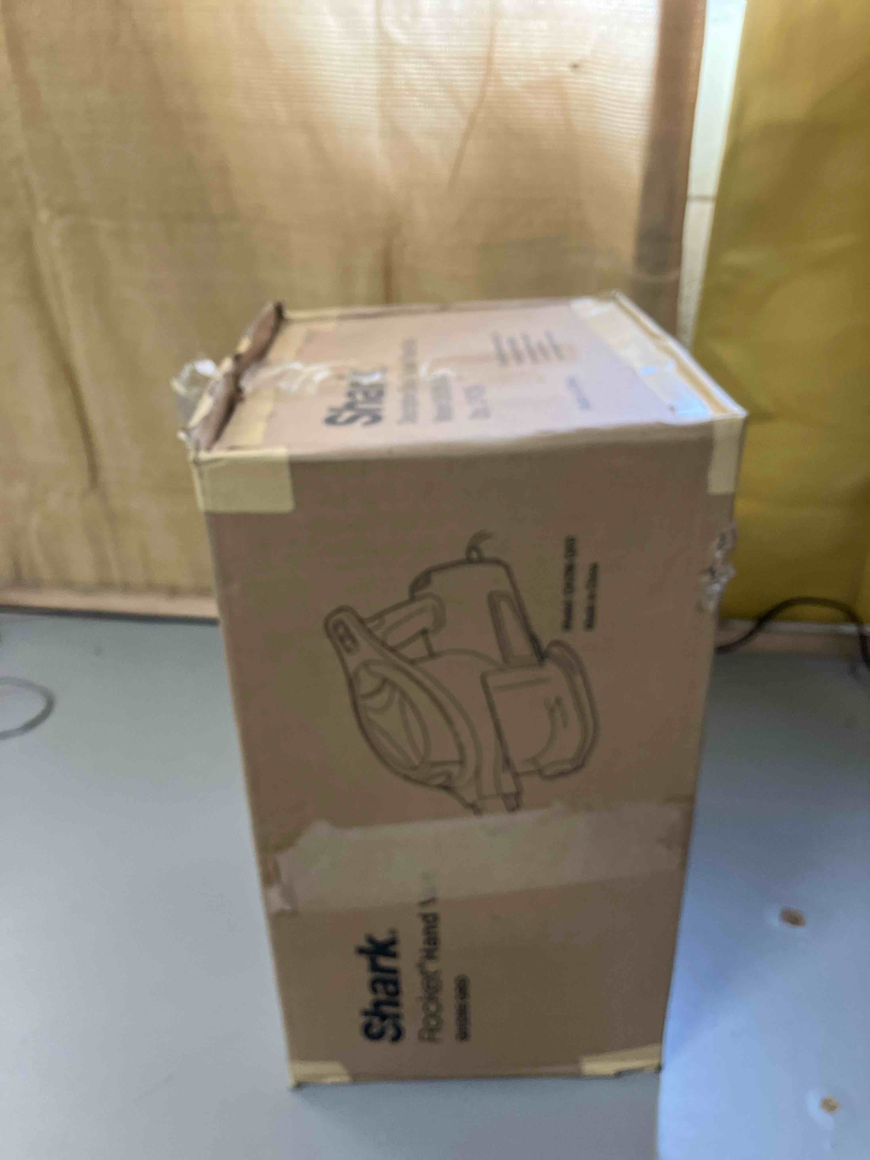 https://s3.amazonaws.com/lotting-images-prod/phillipi/GRA0394836_1733415175897.jpeg