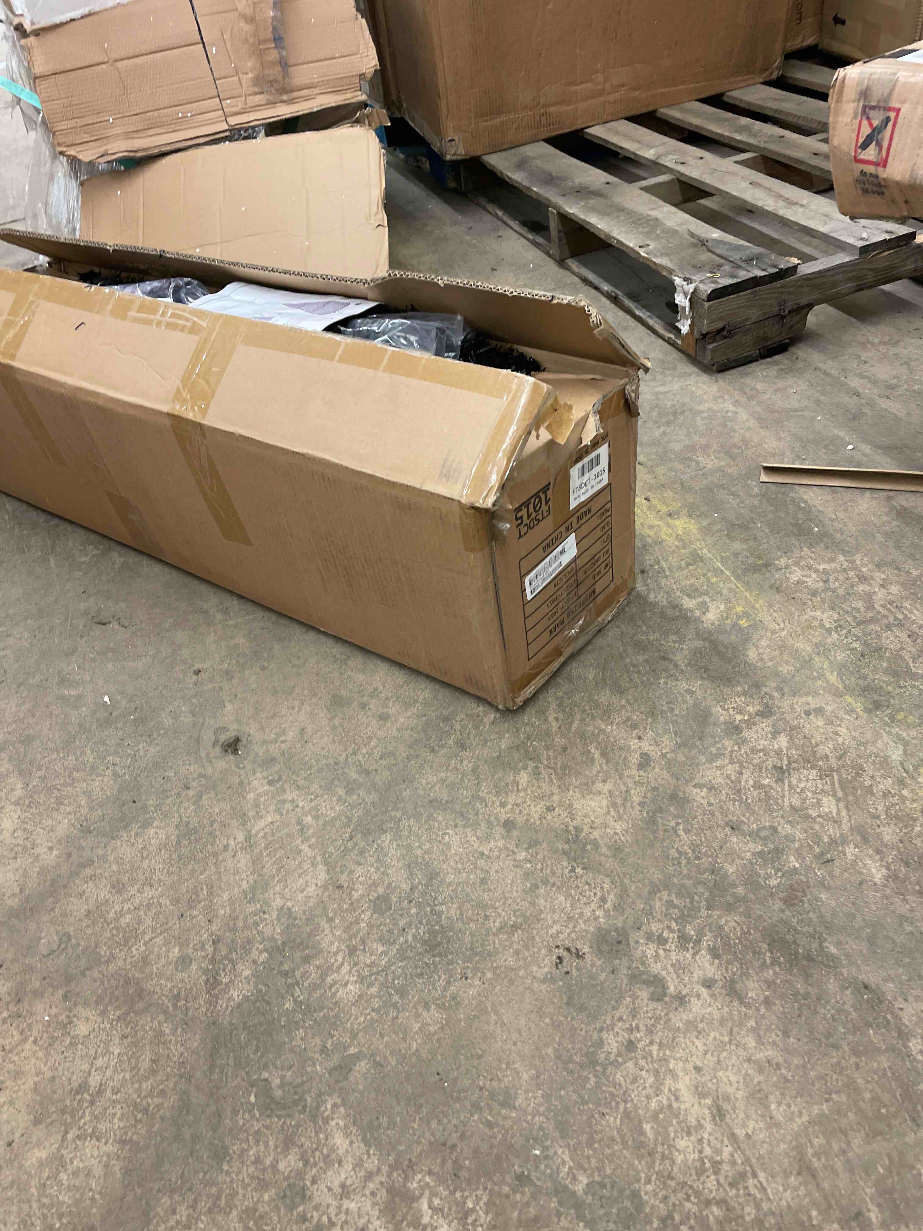 https://s3.amazonaws.com/lotting-images-prod/phillipi/GRA0396197_1737061827988.jpeg