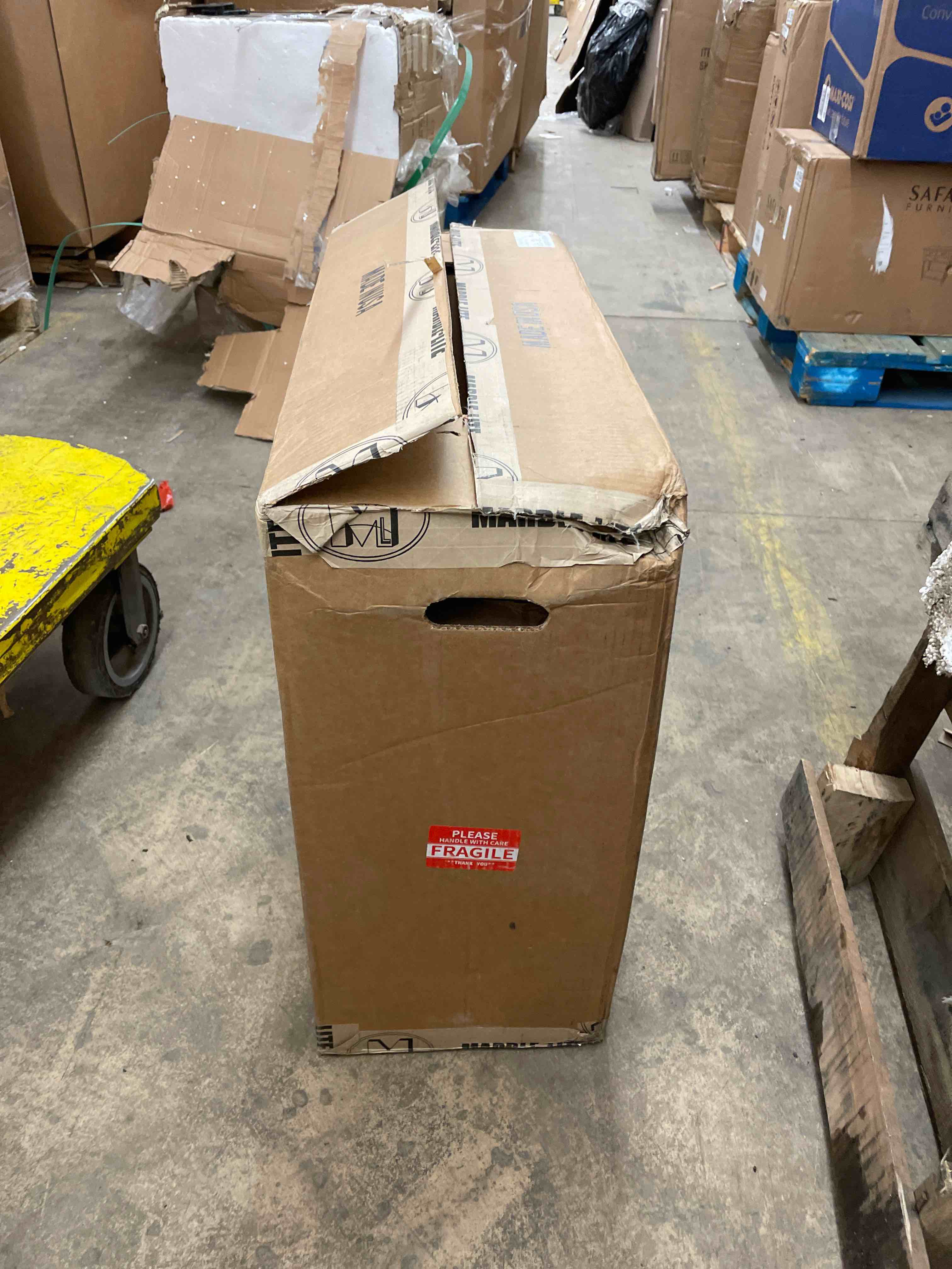 https://s3.amazonaws.com/lotting-images-prod/phillipi/GRA0396201_1737060449067.jpeg