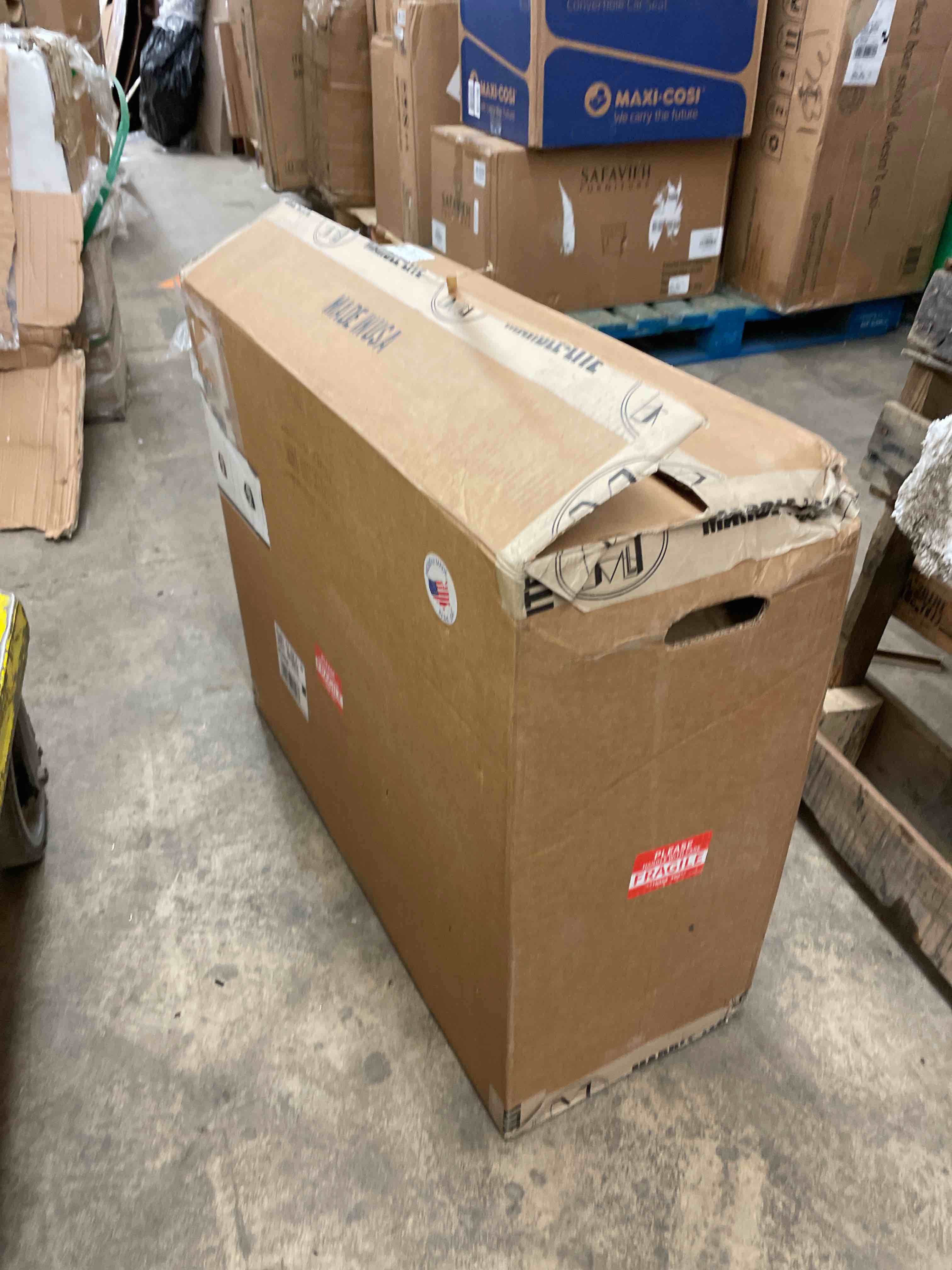 https://s3.amazonaws.com/lotting-images-prod/phillipi/GRA0396201_1737060451891.jpeg