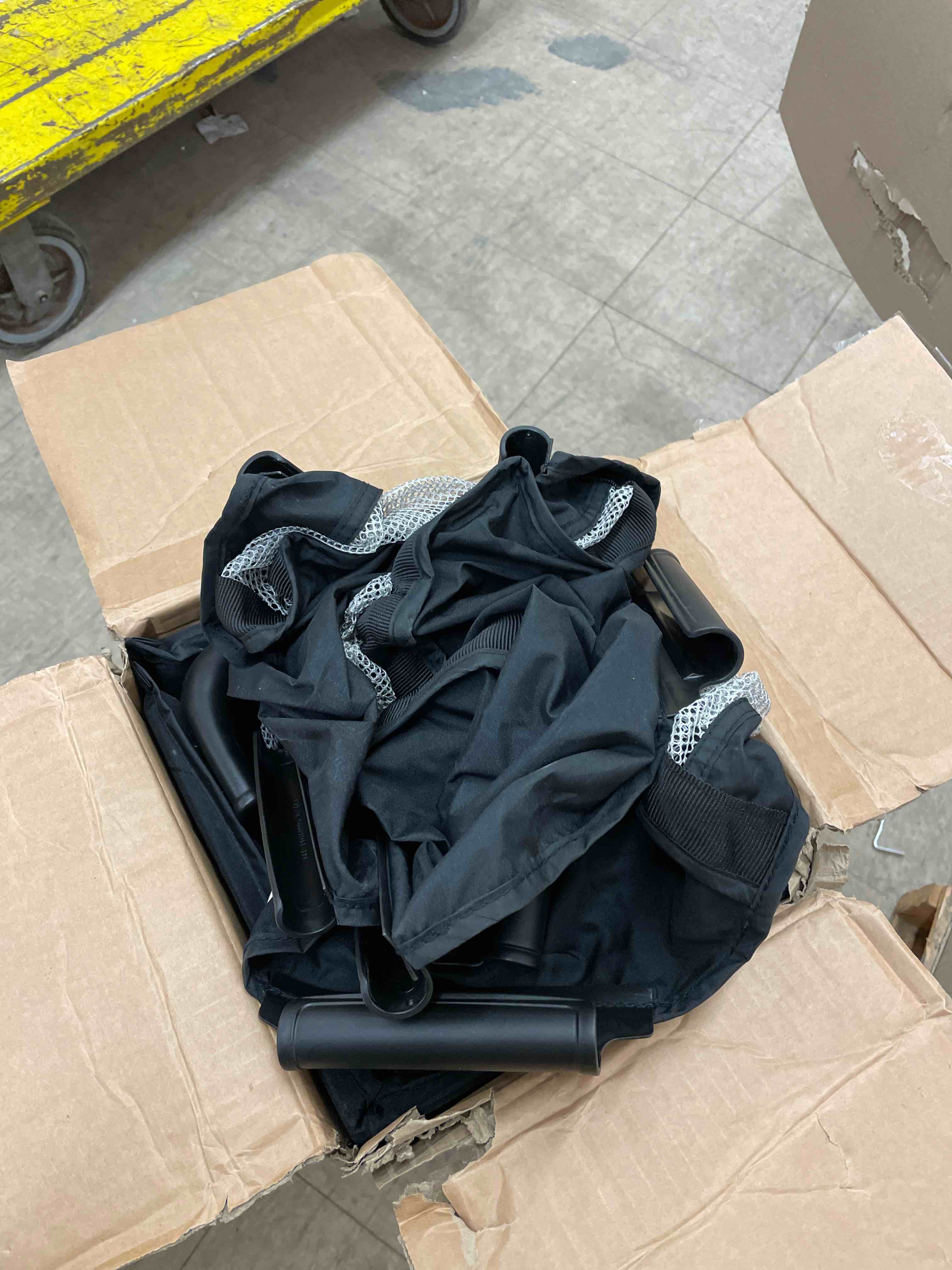 https://s3.amazonaws.com/lotting-images-prod/phillipi/GRA0396227_1736968395283.jpeg