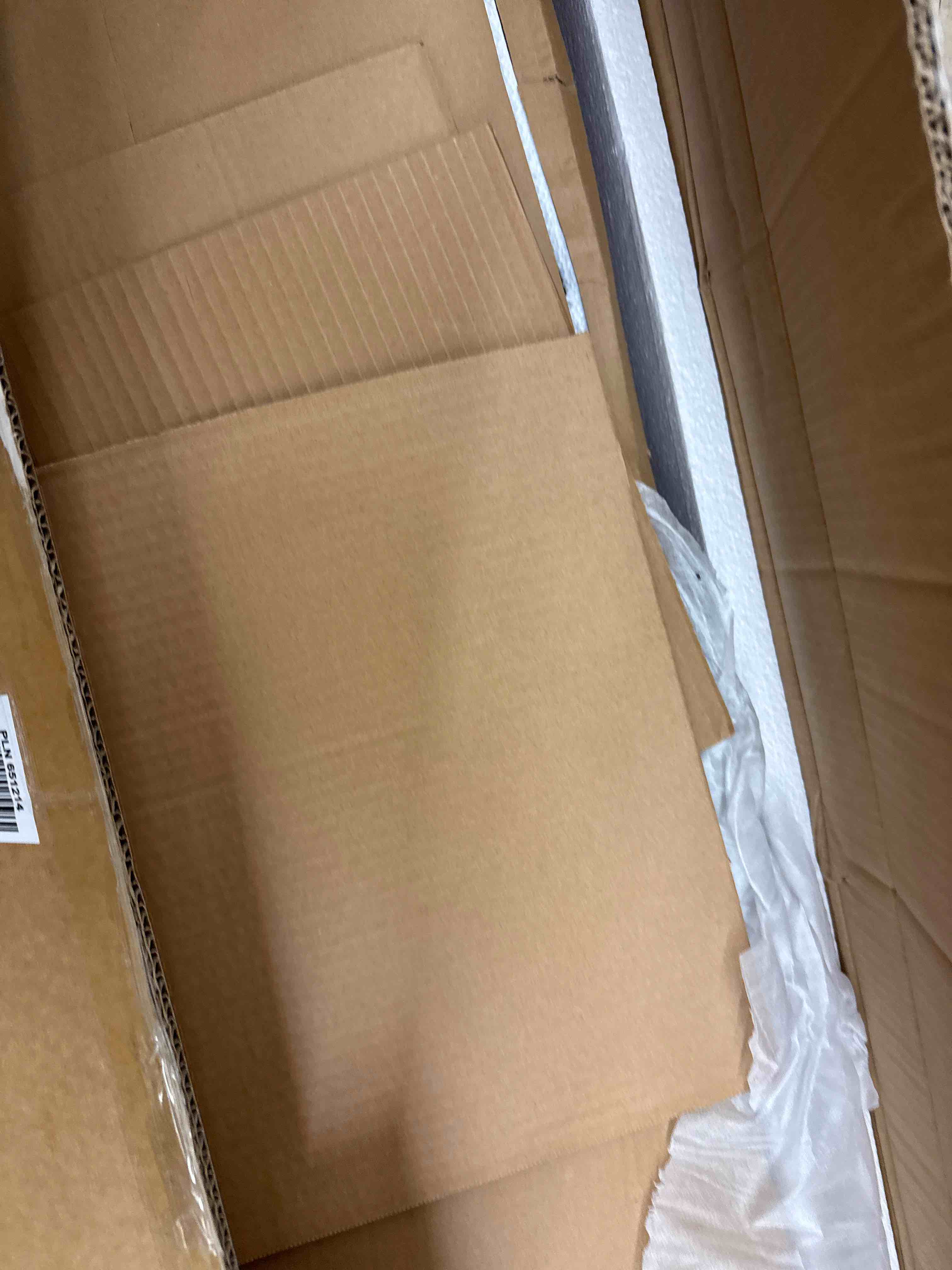 https://s3.amazonaws.com/lotting-images-prod/phillipi/GRA0396233_1736966989489.jpeg