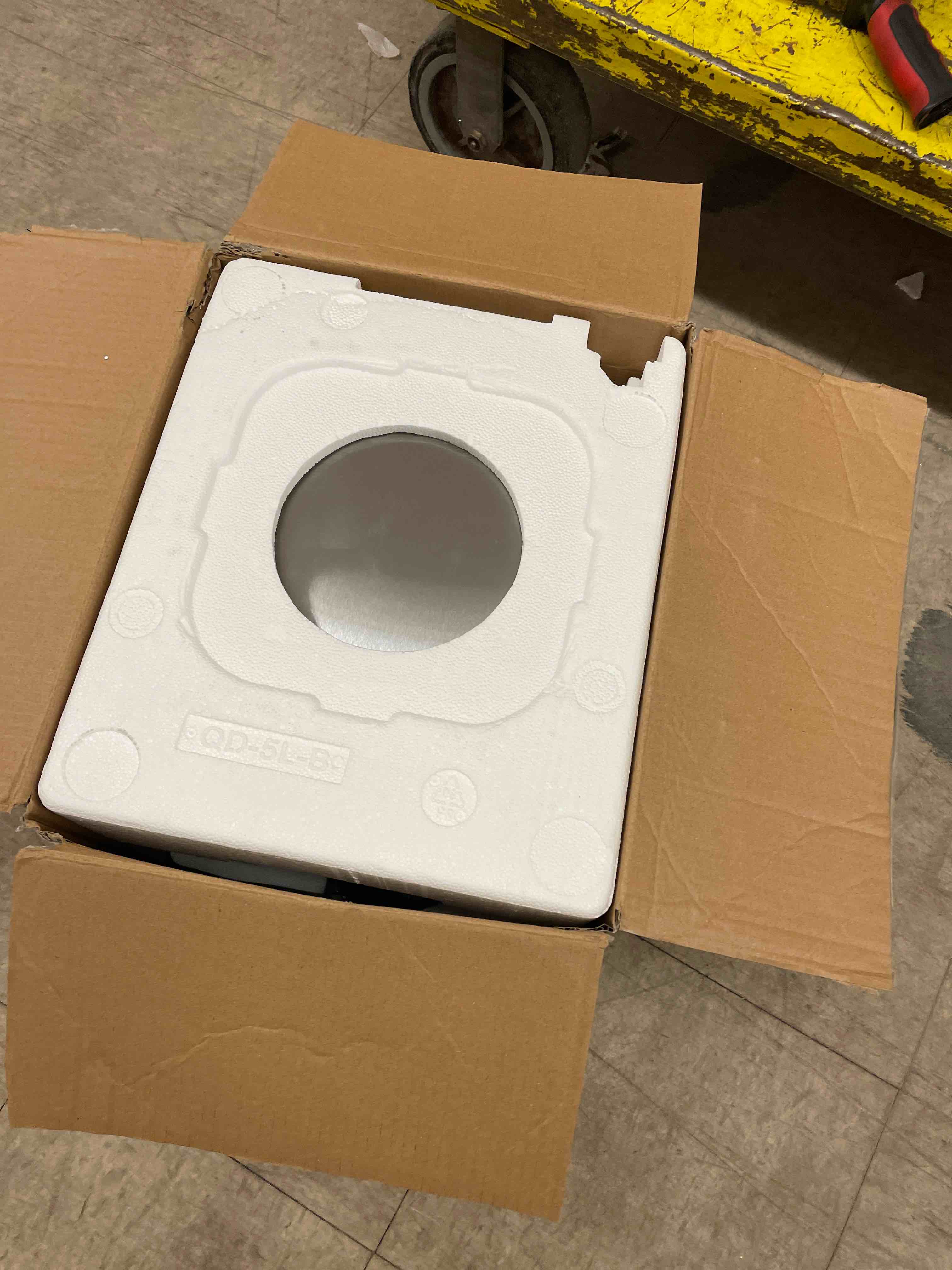 https://s3.amazonaws.com/lotting-images-prod/phillipi/GRA0396236_1736965933949.jpeg