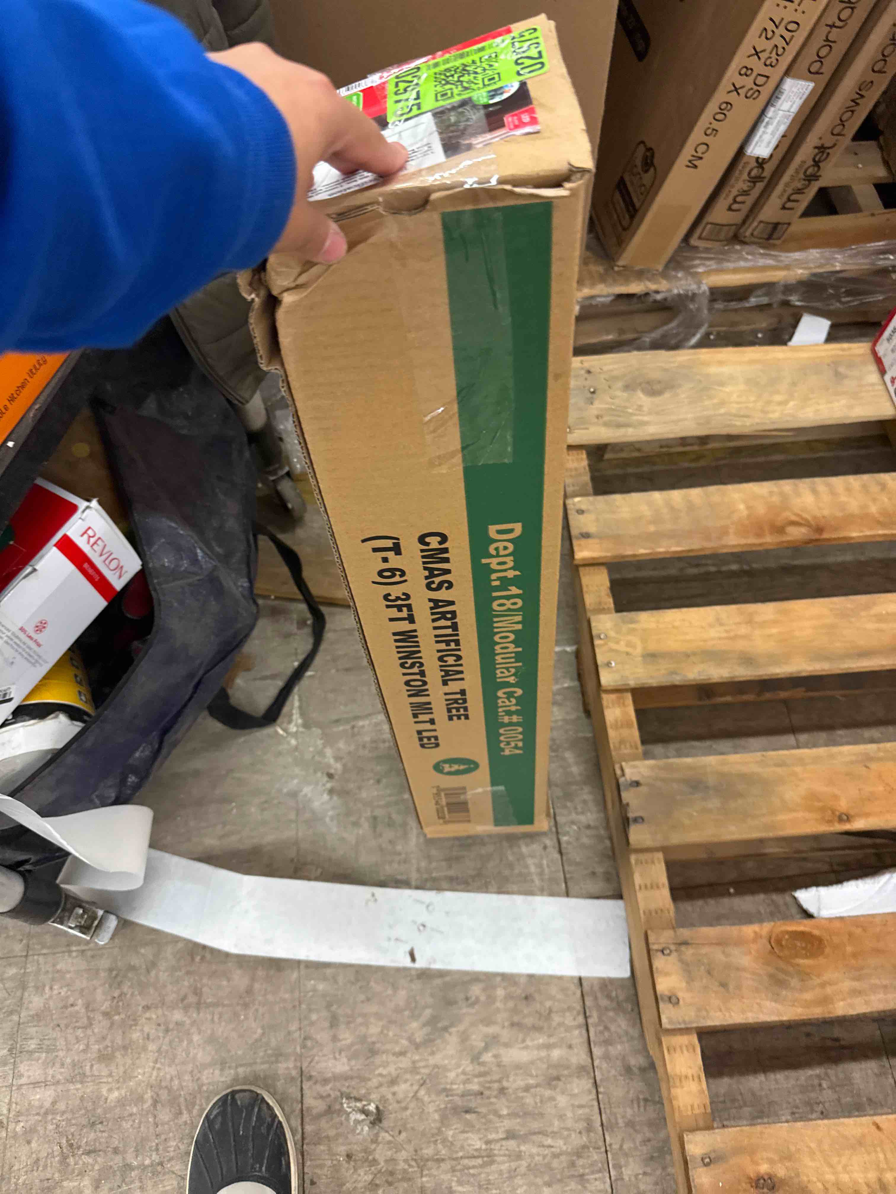 https://s3.amazonaws.com/lotting-images-prod/phillipi/GRA0396698_1735240904007.jpeg