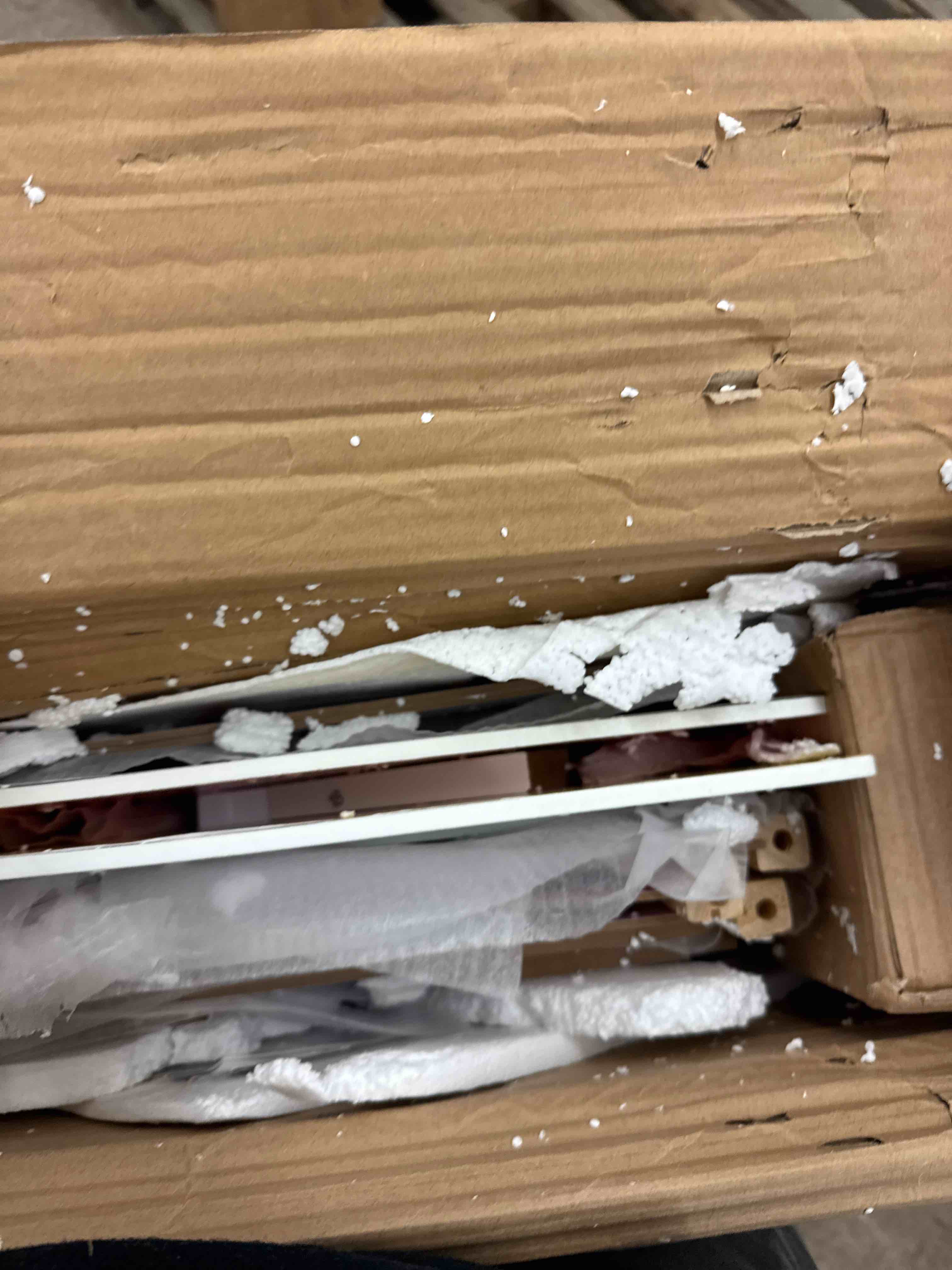 https://s3.amazonaws.com/lotting-images-prod/phillipi/GRA0397428_1733160284158.jpeg
