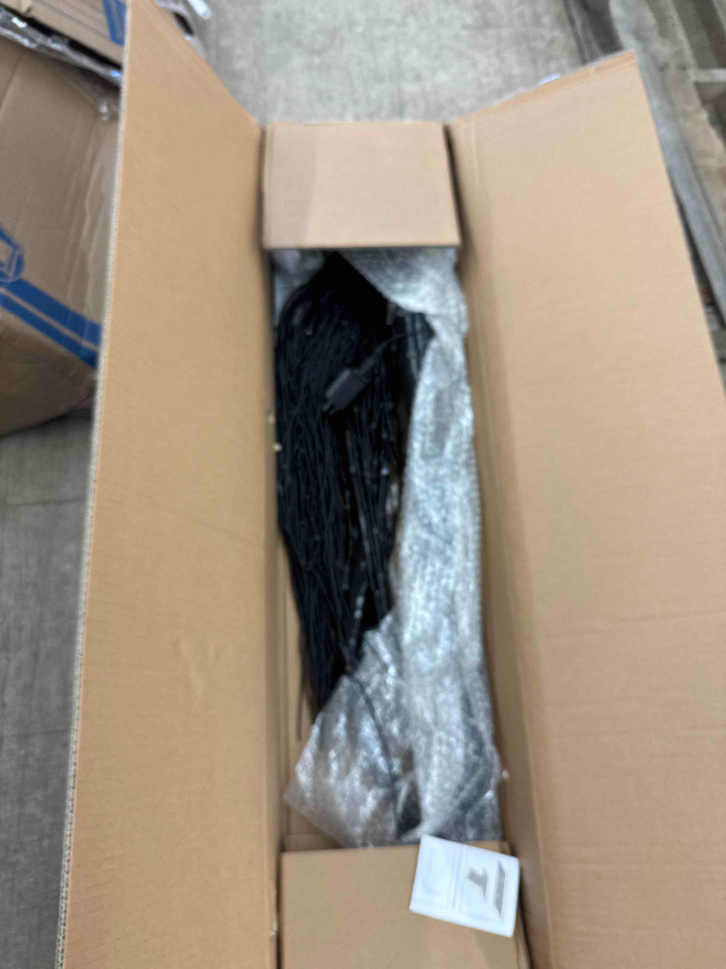 https://s3.amazonaws.com/lotting-images-prod/phillipi/GRA0397437_1733159217915.jpeg